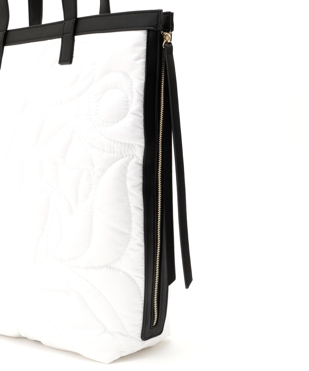 ドローイングキルティングバッグ