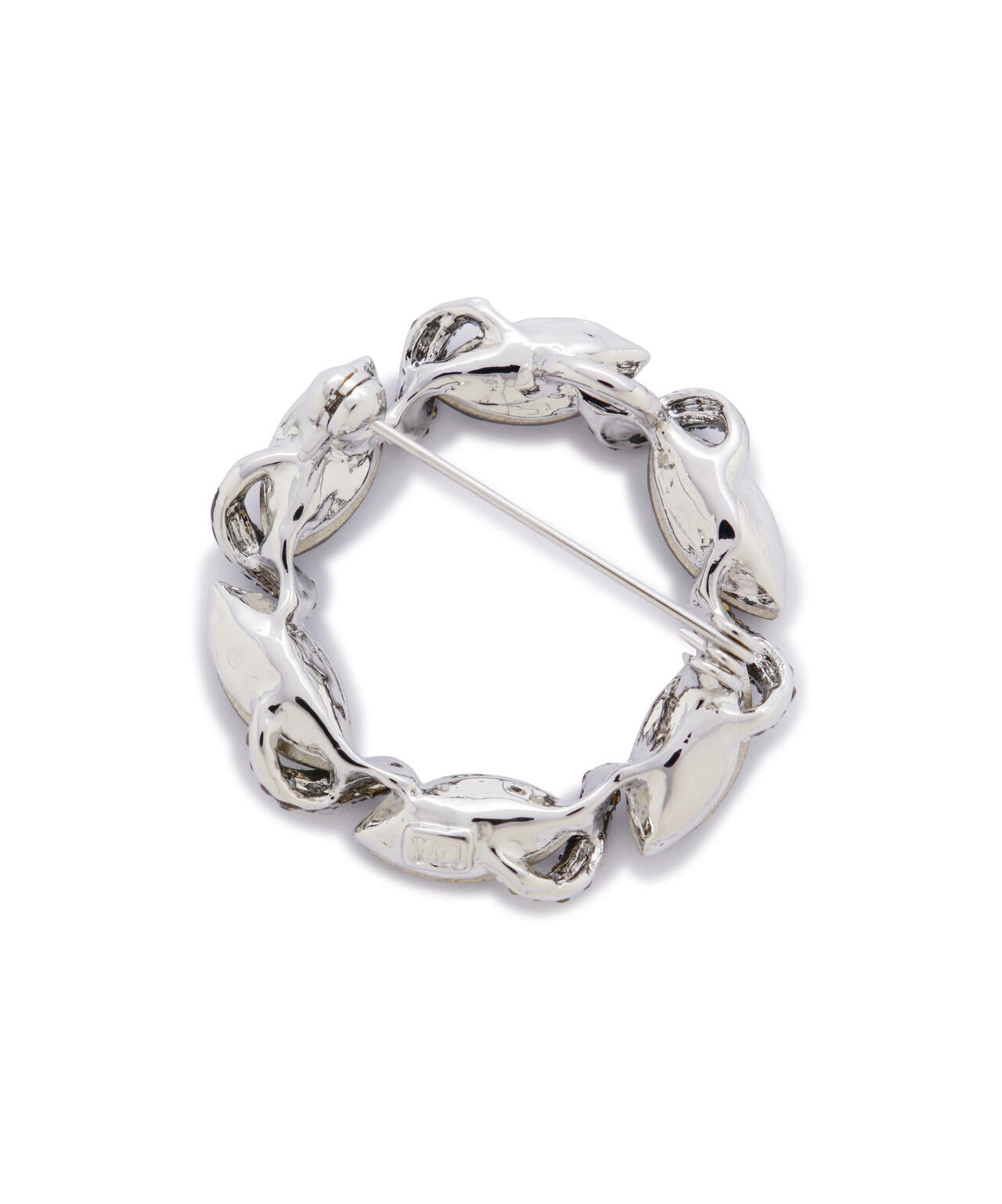 リースブローチ