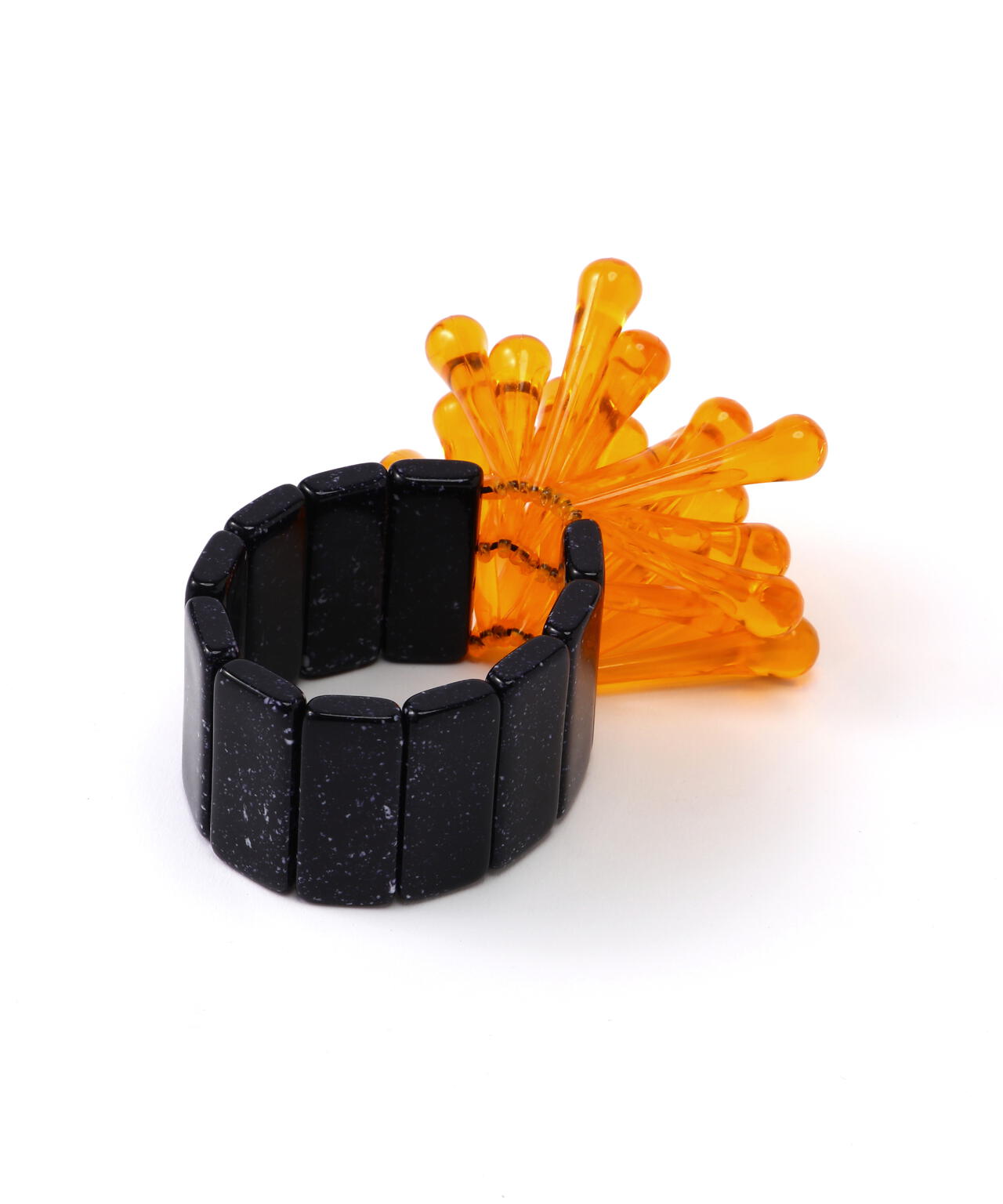 mabelアクリルバングル