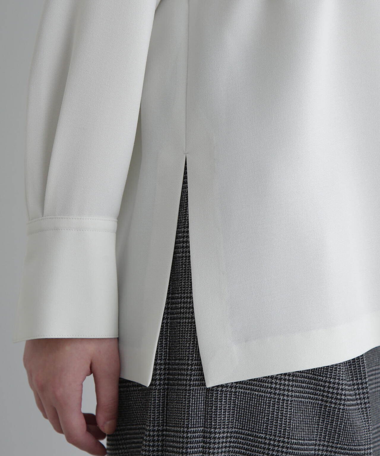 <UNiPH>テックツィードブラウス