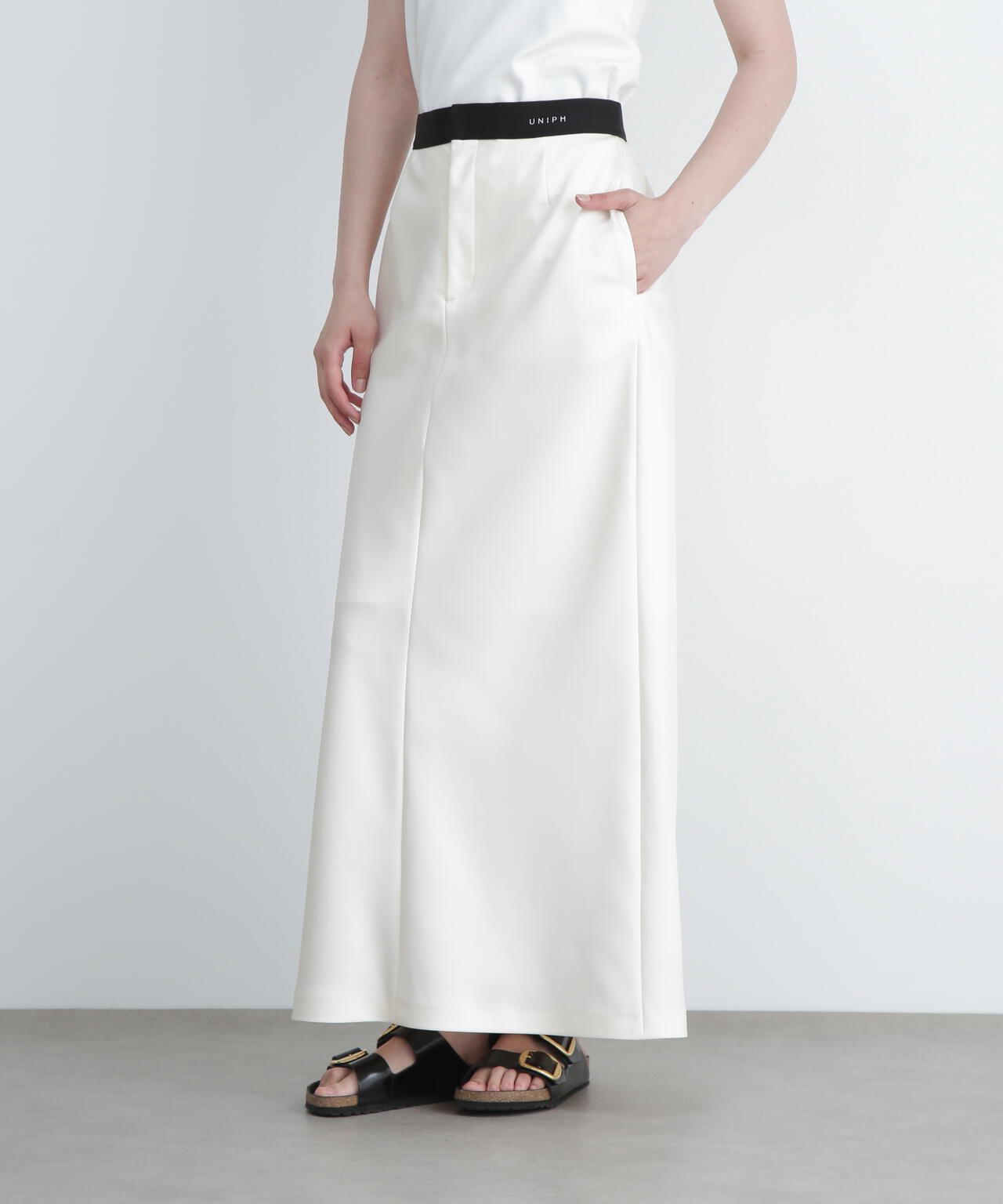 <UNiPH>マットサテンスカート