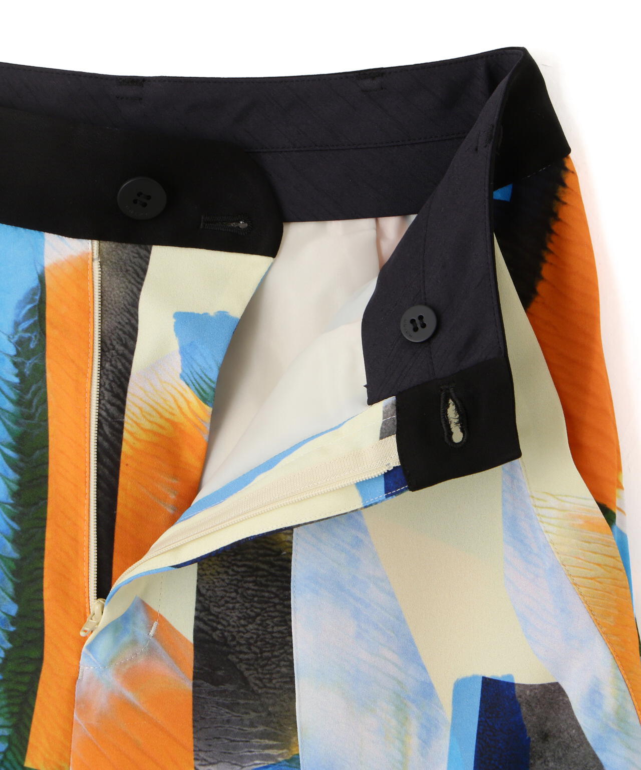 bf34082f-6686-556b-88c5-6b0cbe345cf4_Image