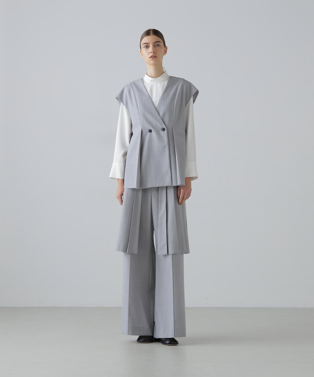 スマートトロピカルブラウス