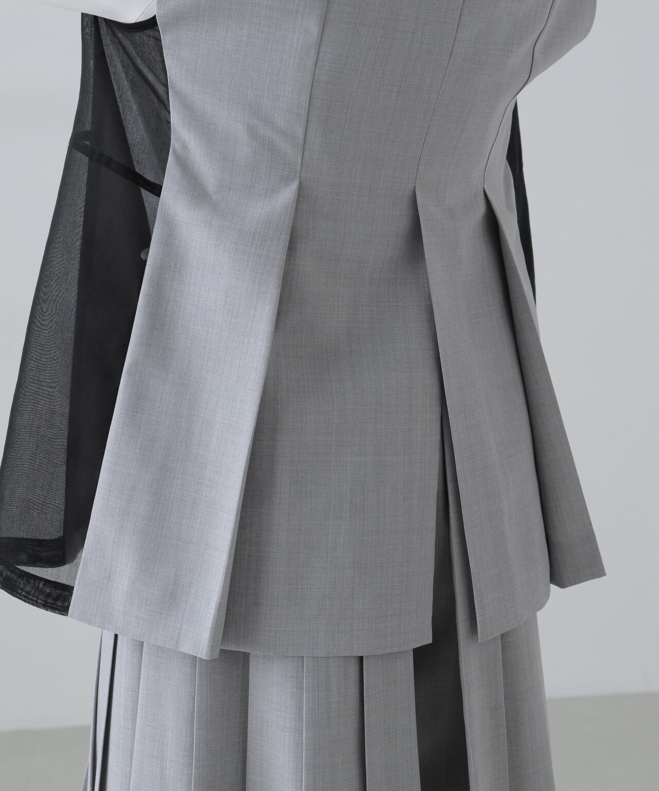 スマートトロピカルブラウス