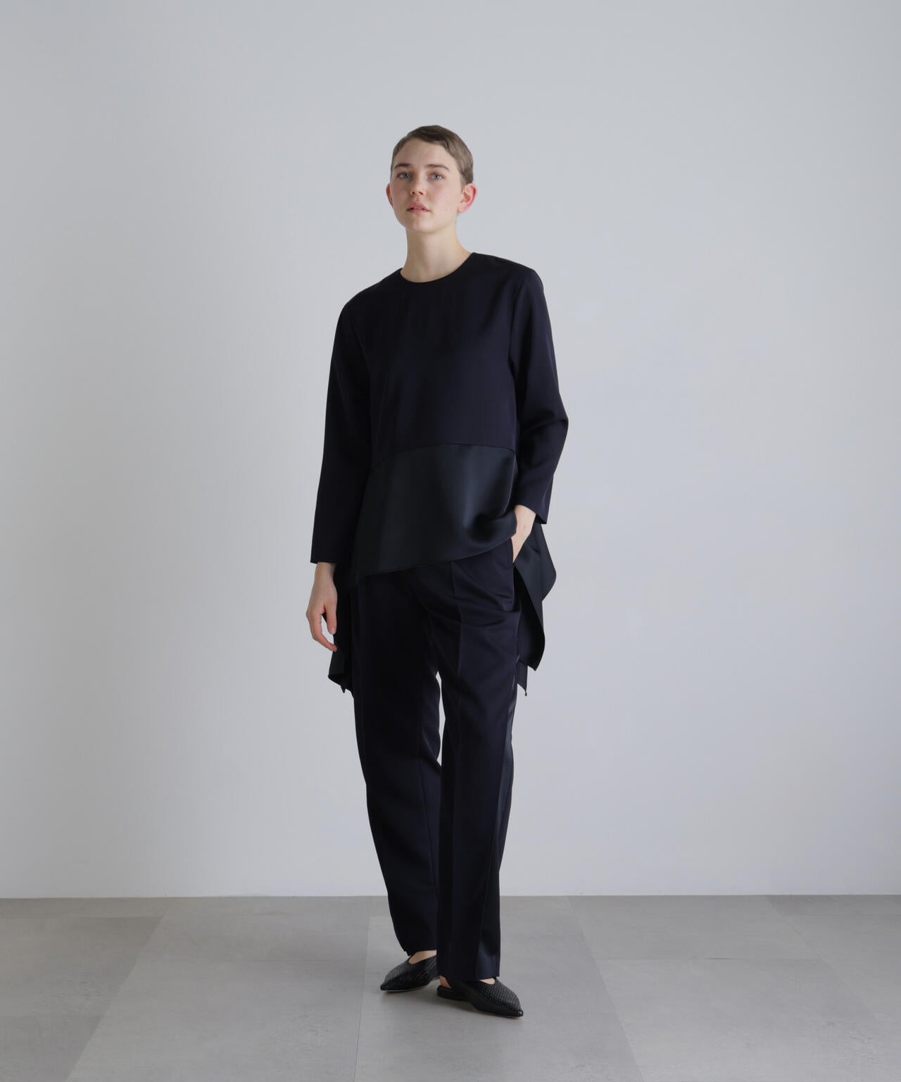 ドライタッチツイルブラウス