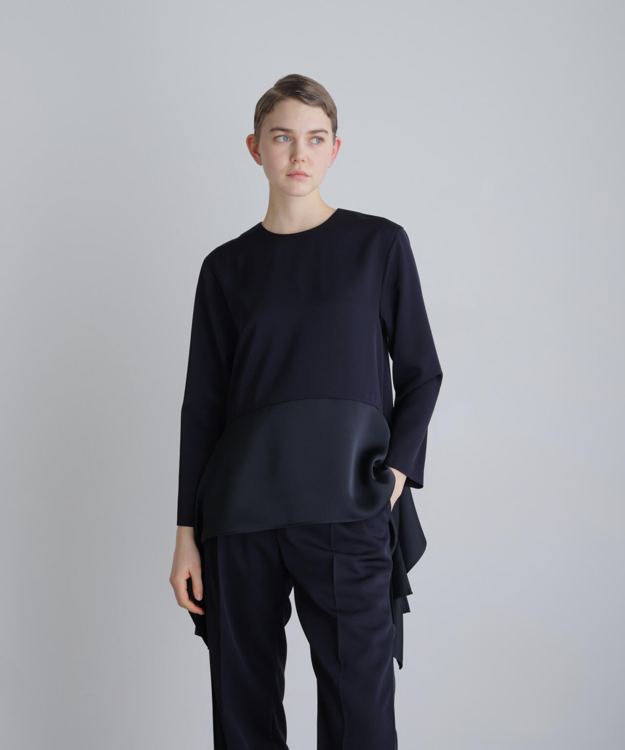 ドライタッチツイルブラウス