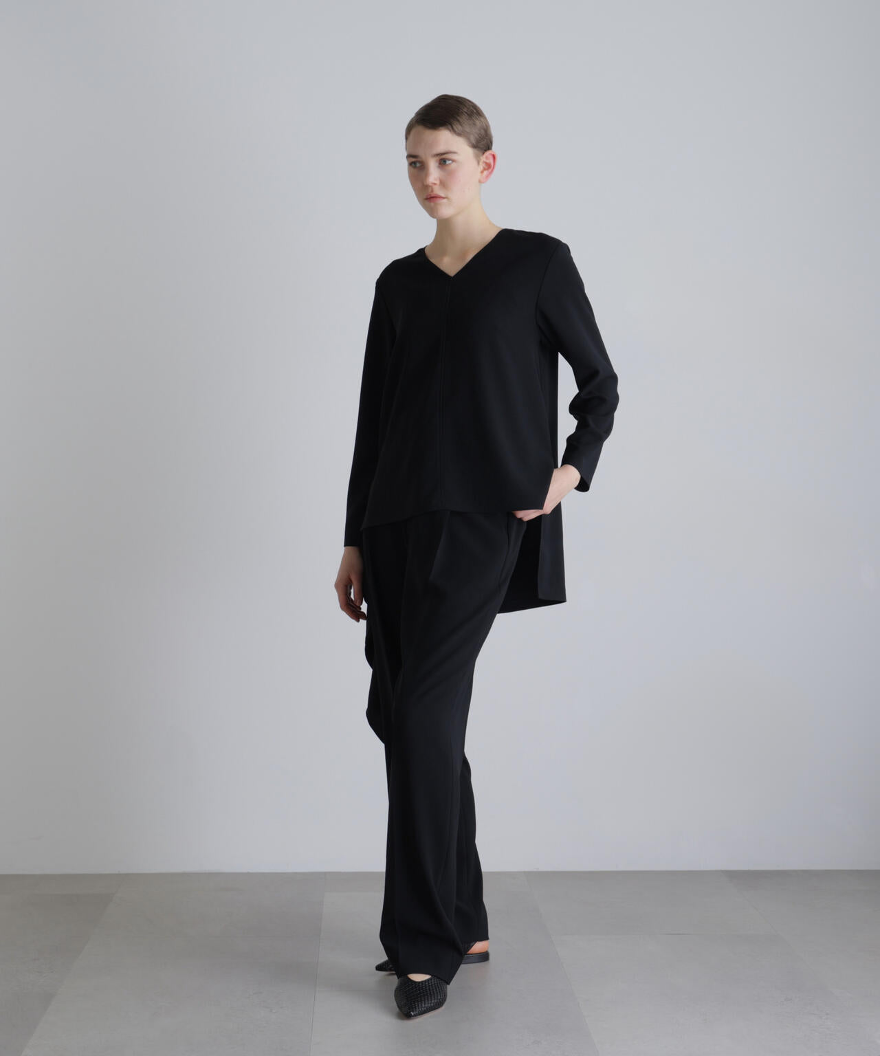 バックサテンジョーゼットVネック