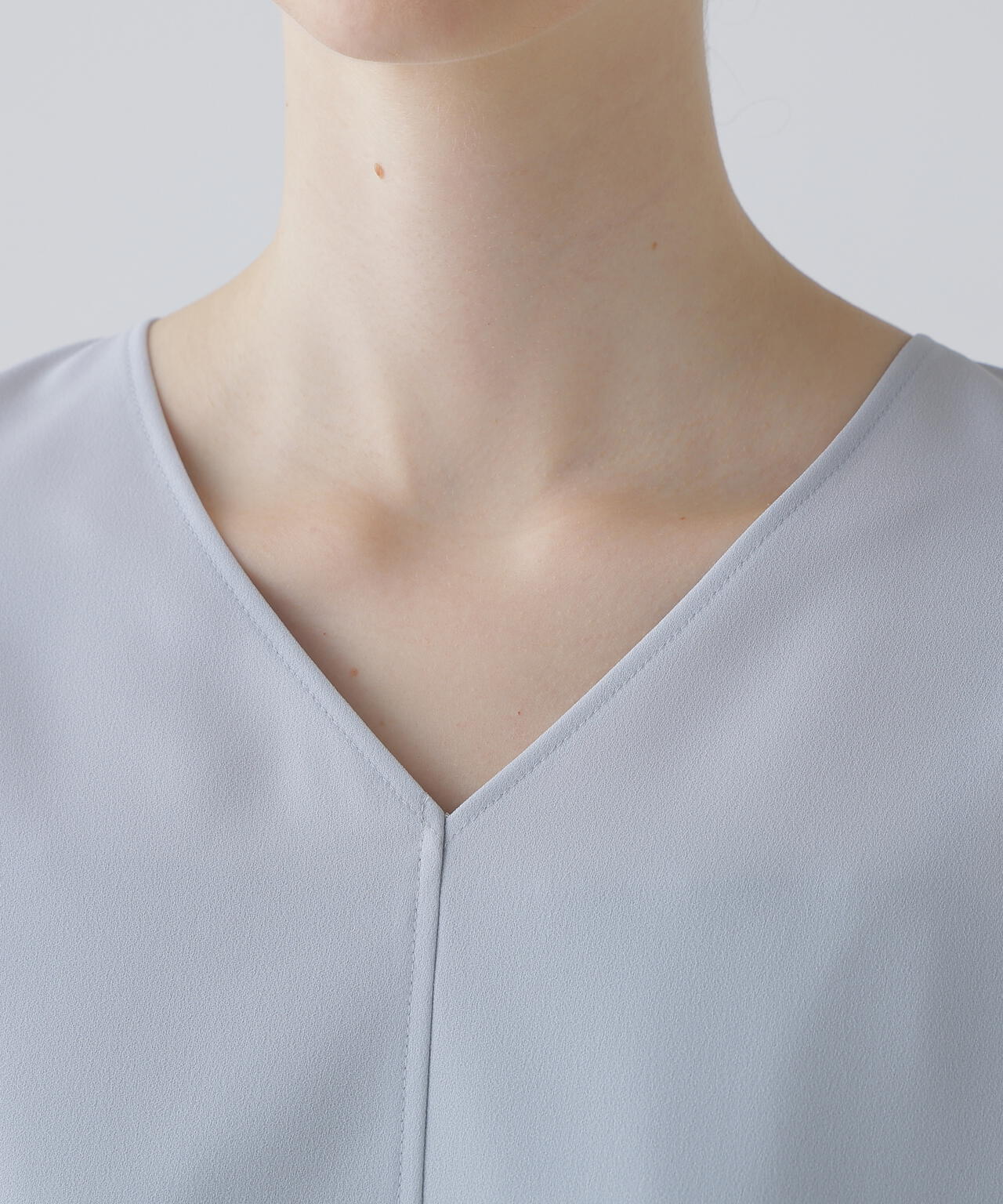 バックサテンジョーゼットVネック