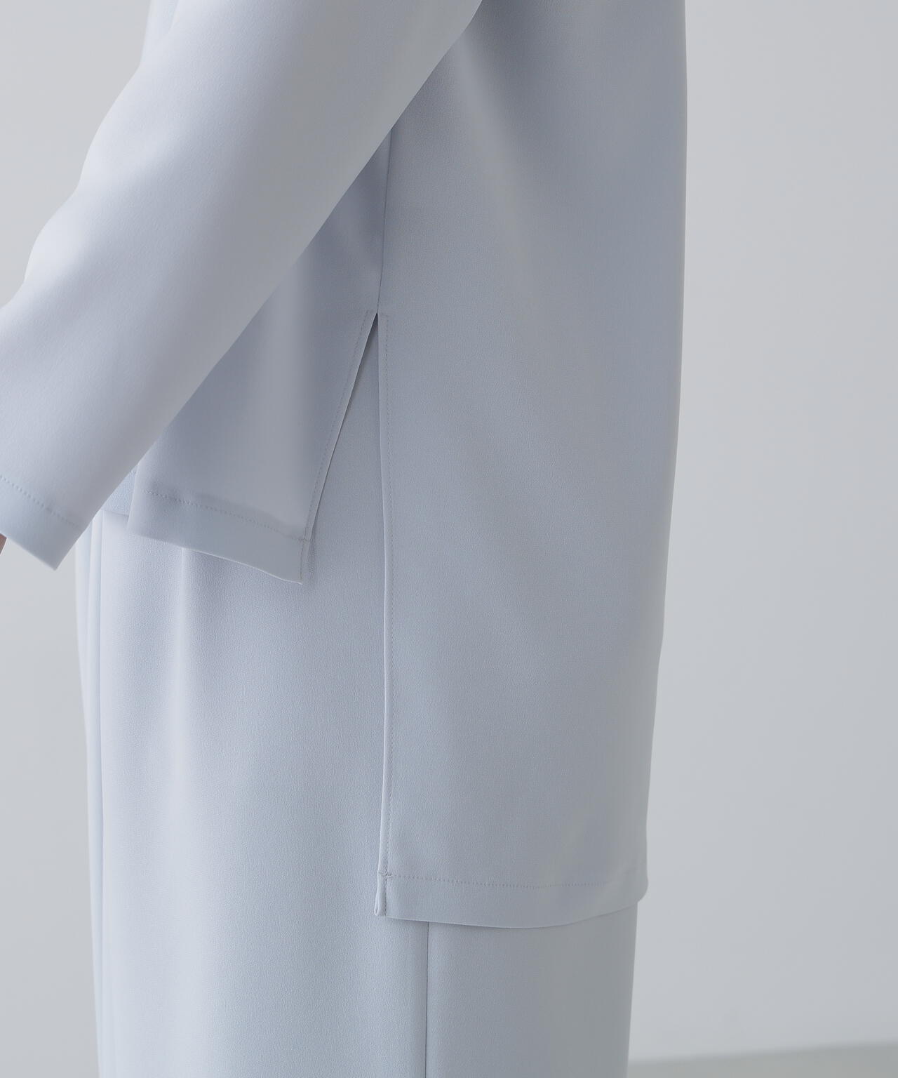 バックサテンジョーゼットVネック