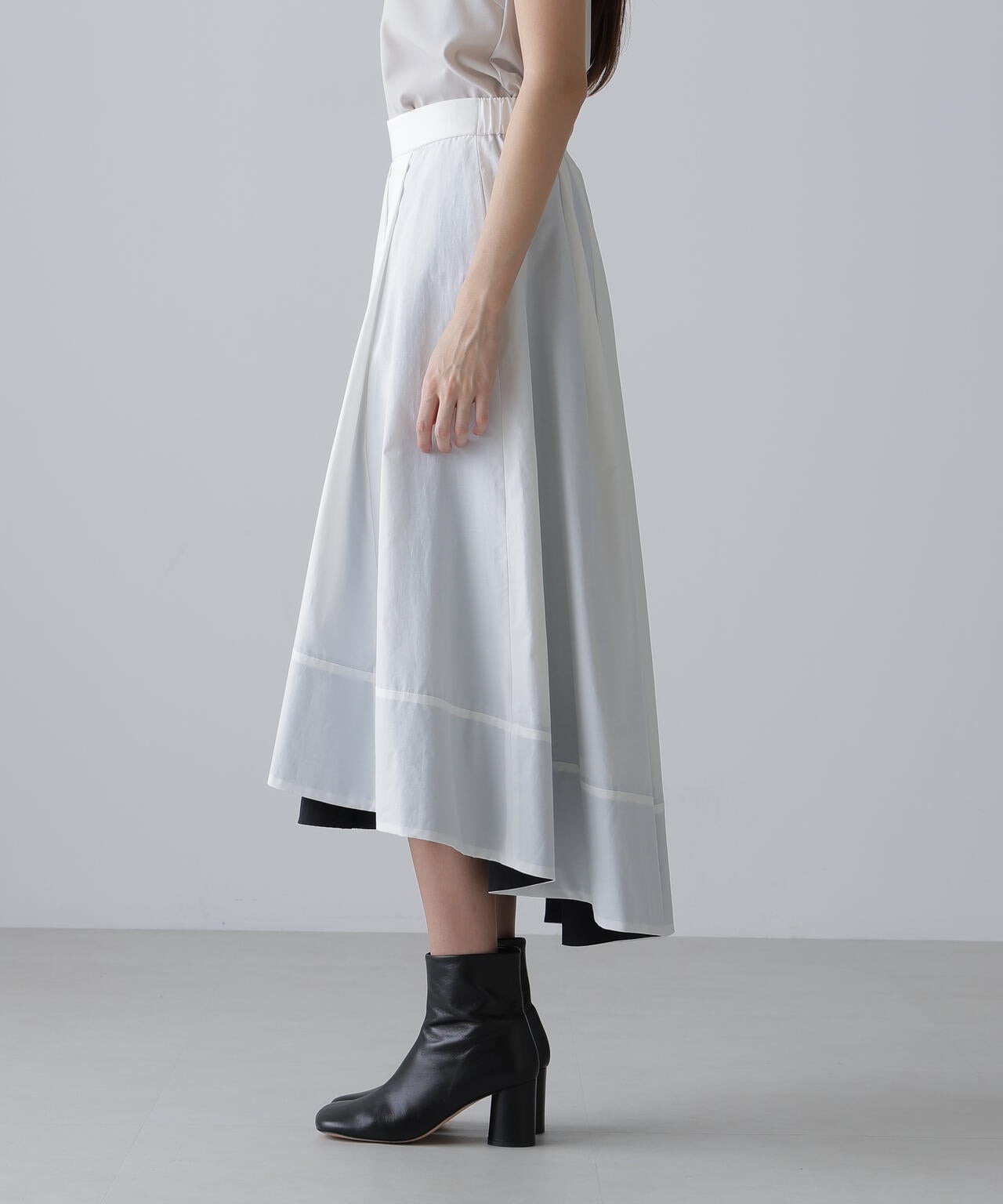 ナイロンダンプスカート