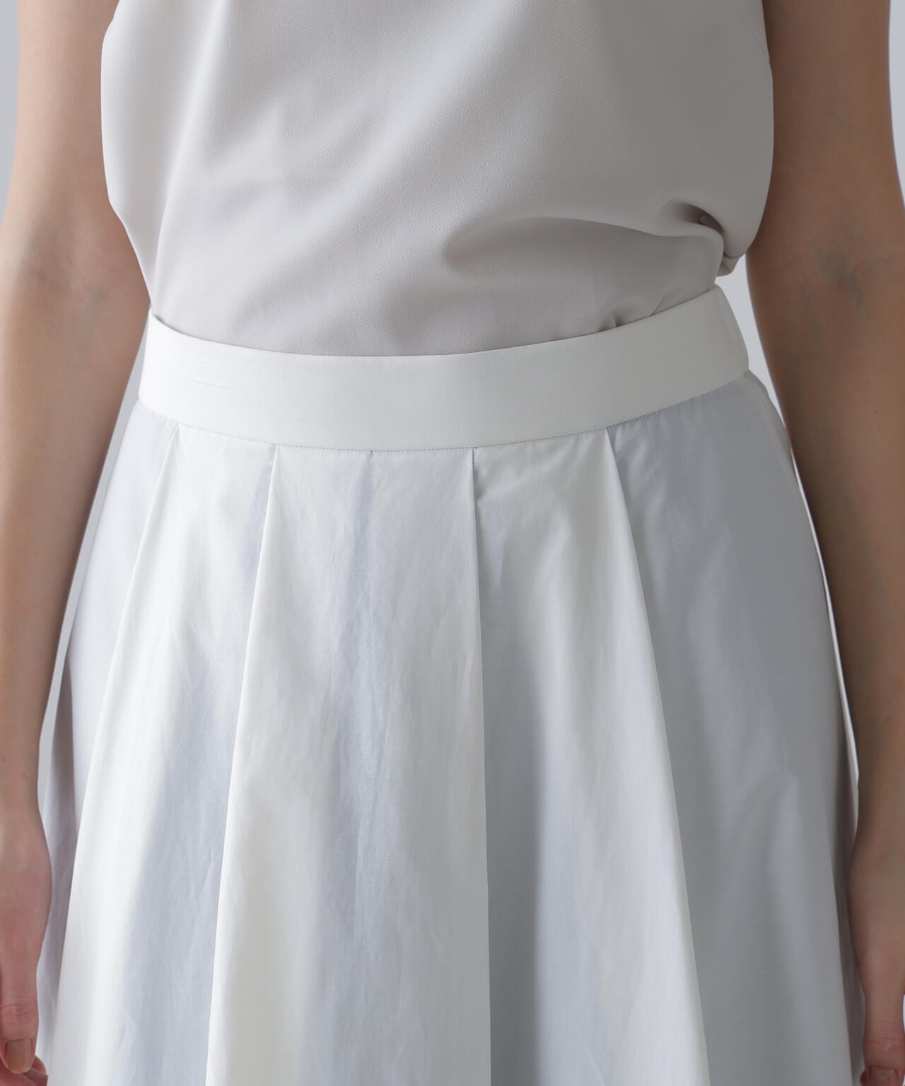 ナイロンダンプスカート