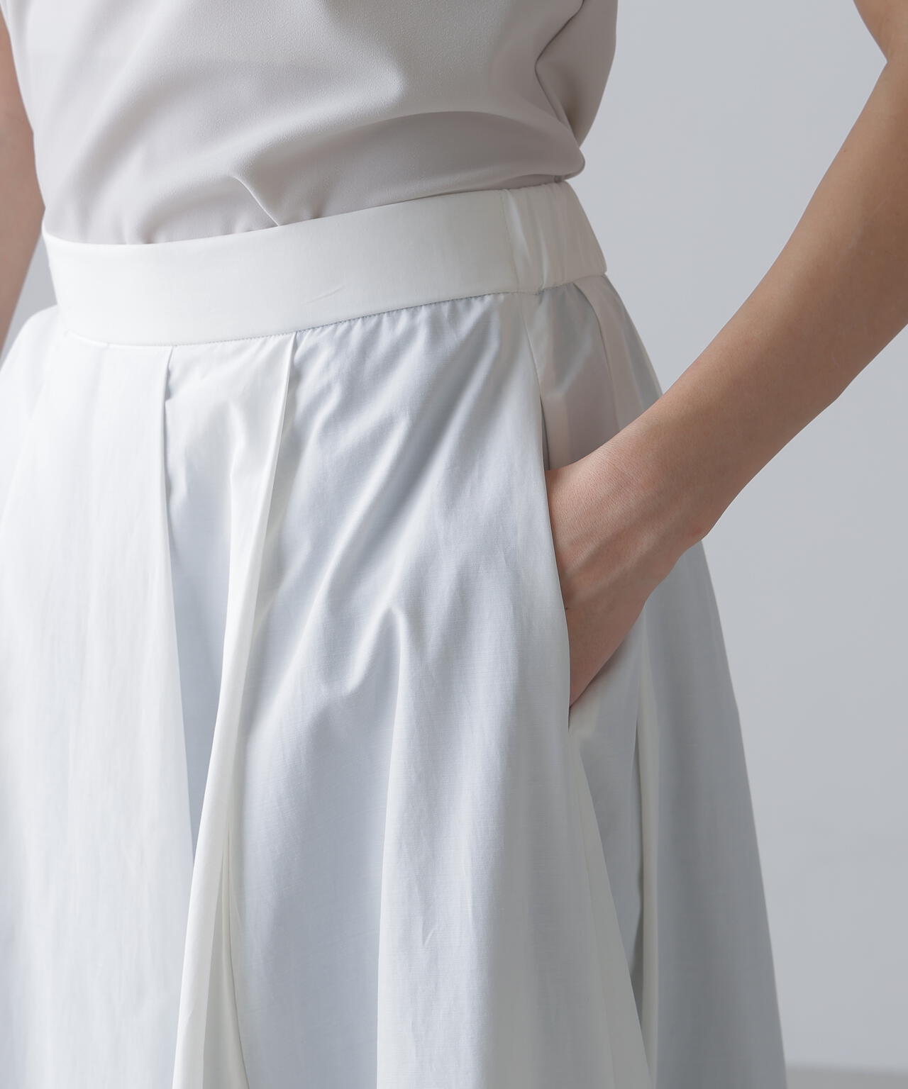 ナイロンダンプスカート