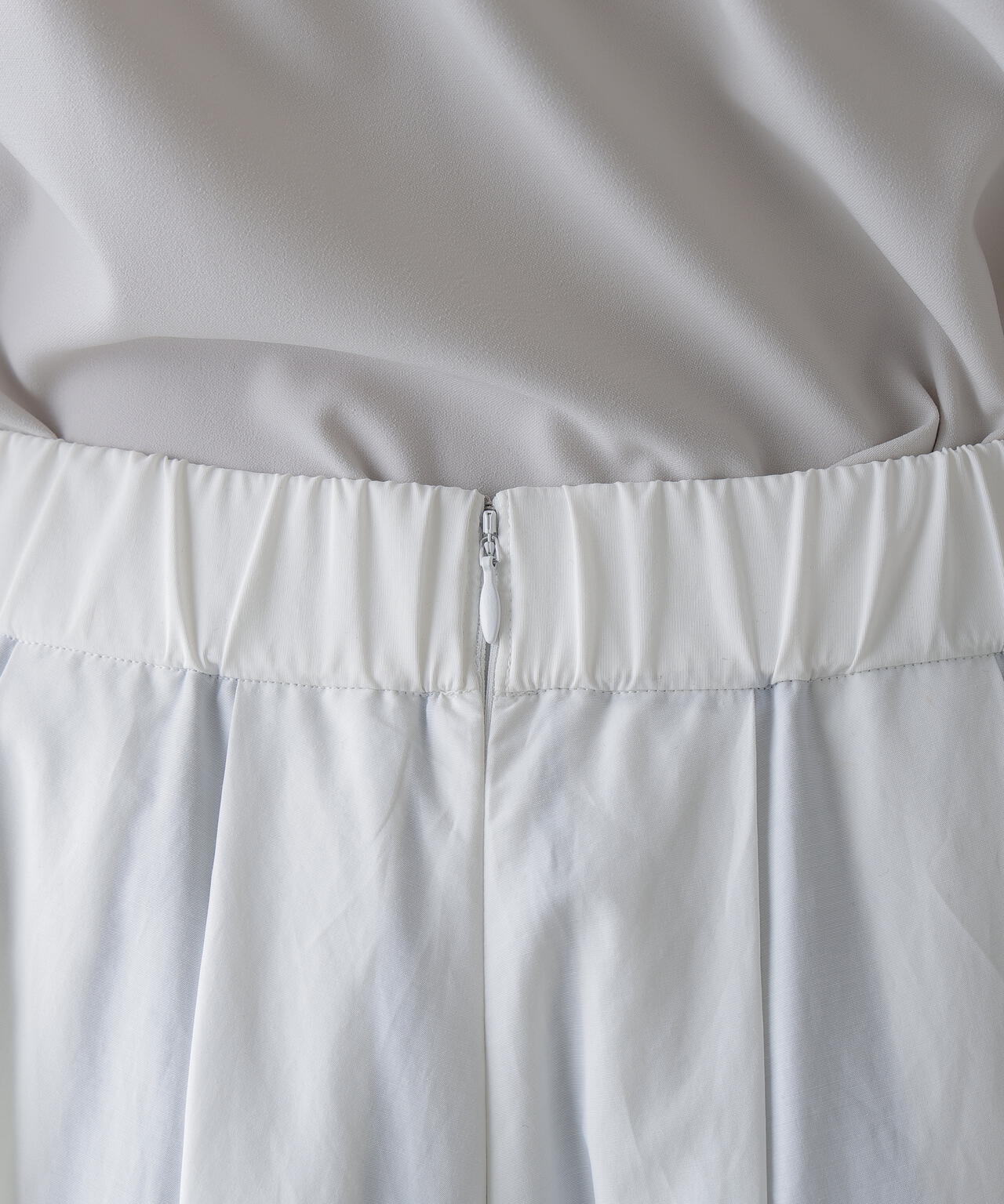 ナイロンダンプスカート