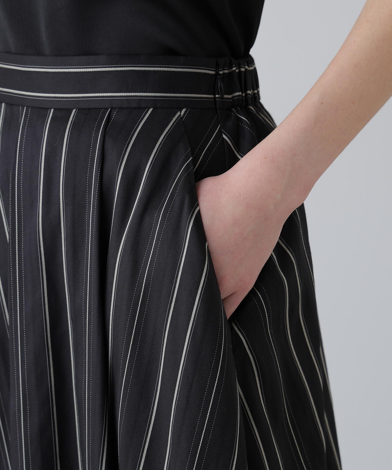 マルチストライプジャガードスカート