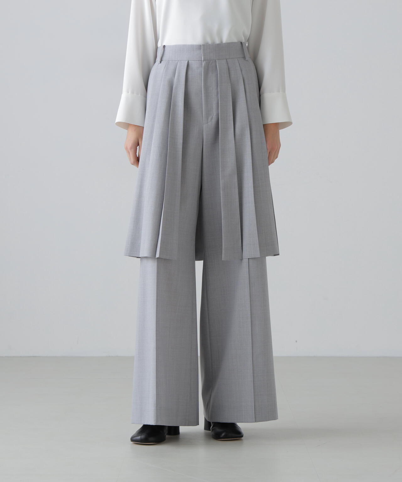 スマートトロピカルパンツ