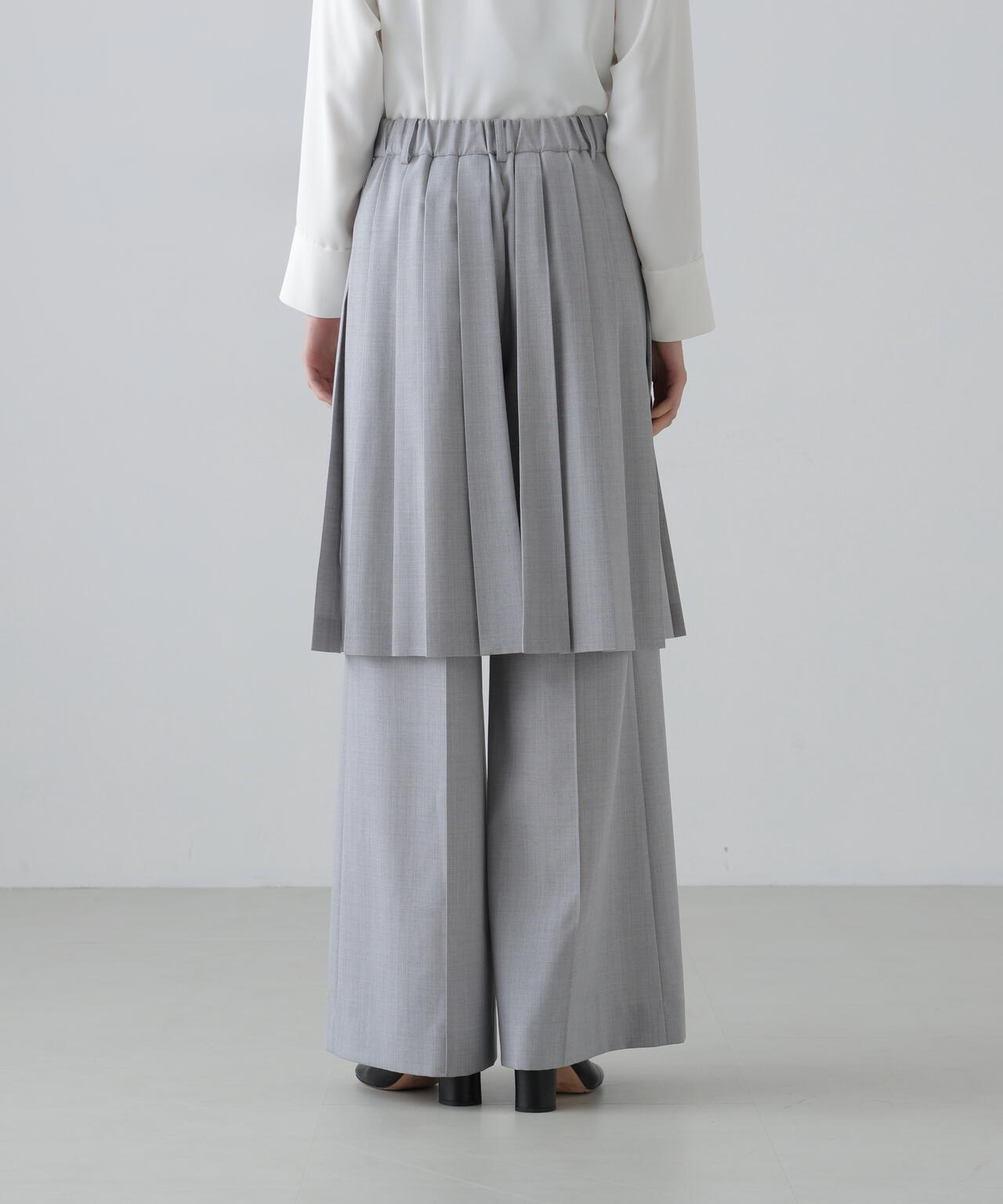 スマートトロピカルパンツ