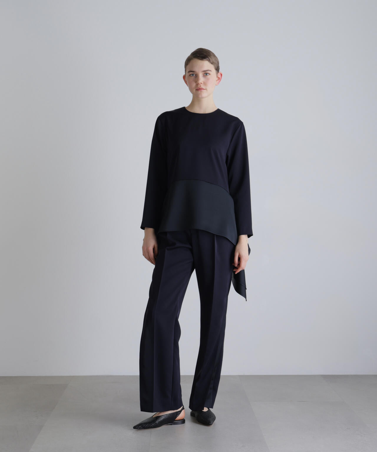 ドライタッチツイルパンツ