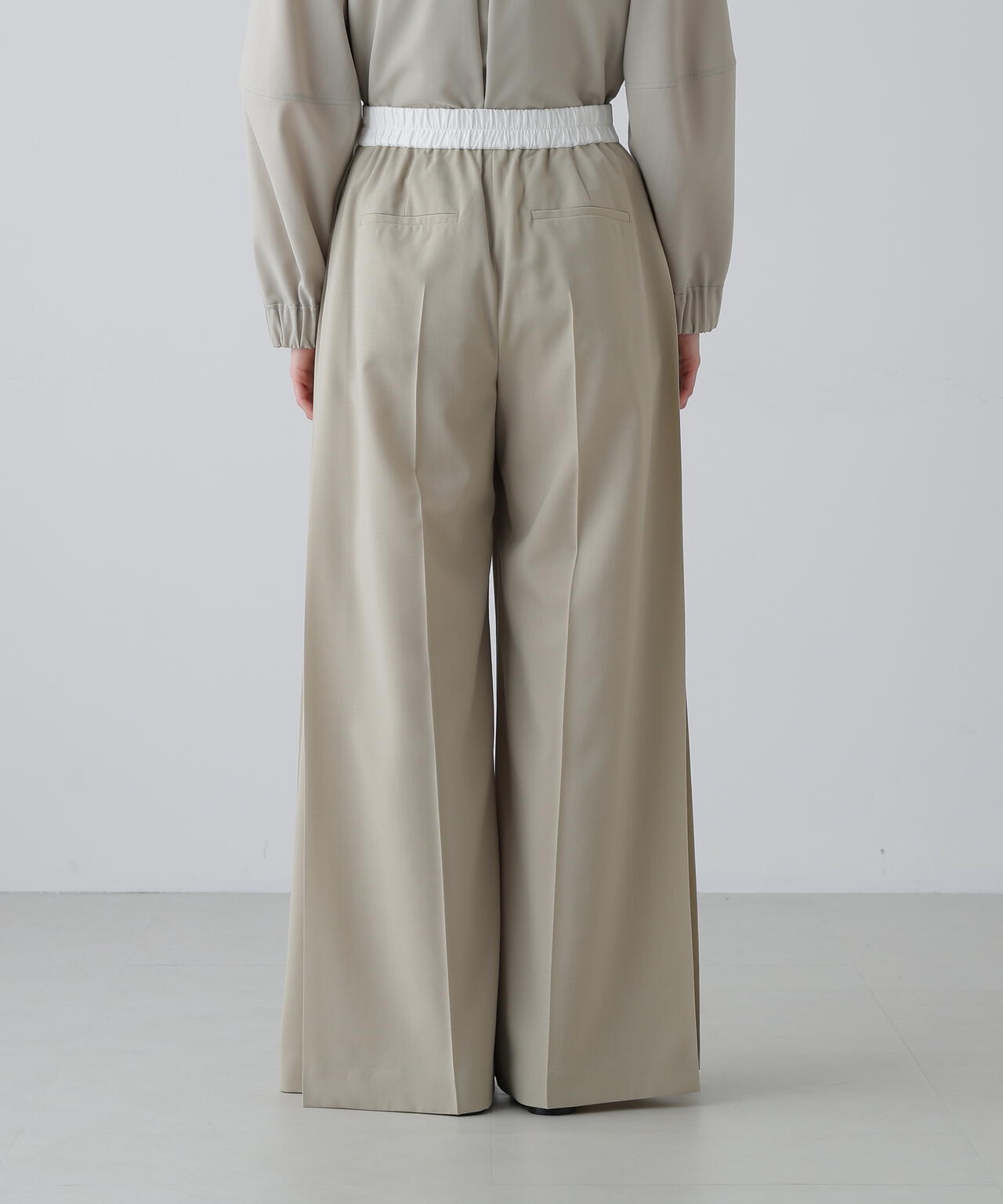 イージートロピカルパンツ