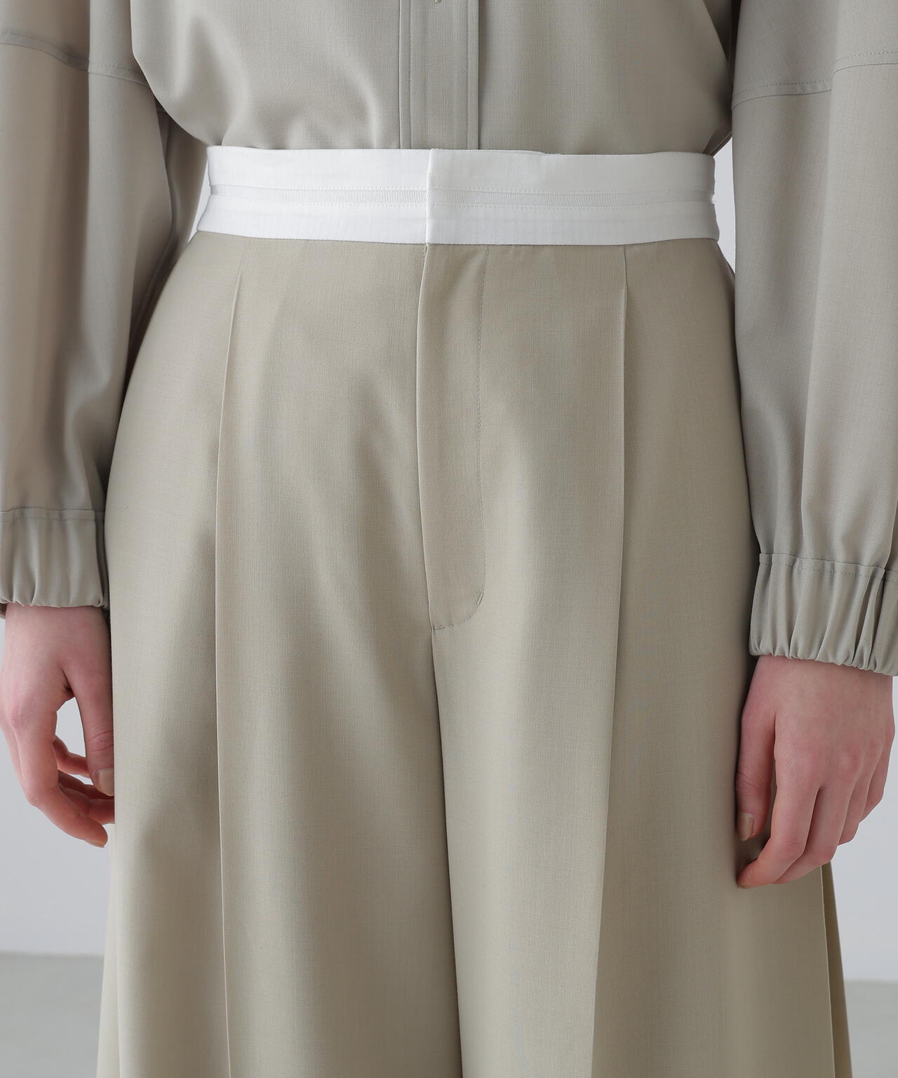 イージートロピカルパンツ