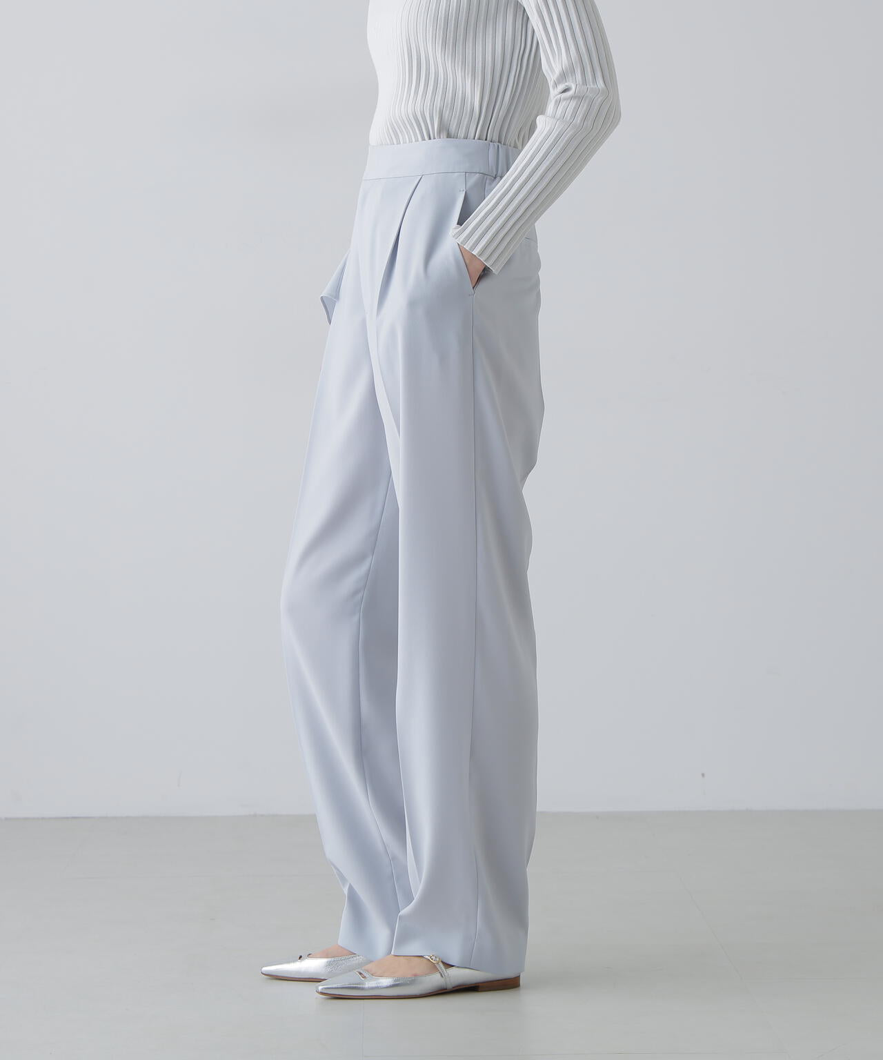 バックサテンジョーゼットパンツ