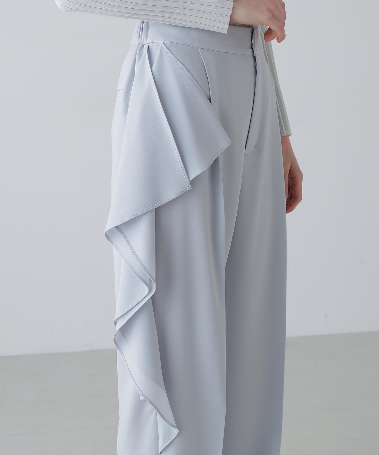 バックサテンジョーゼットパンツ