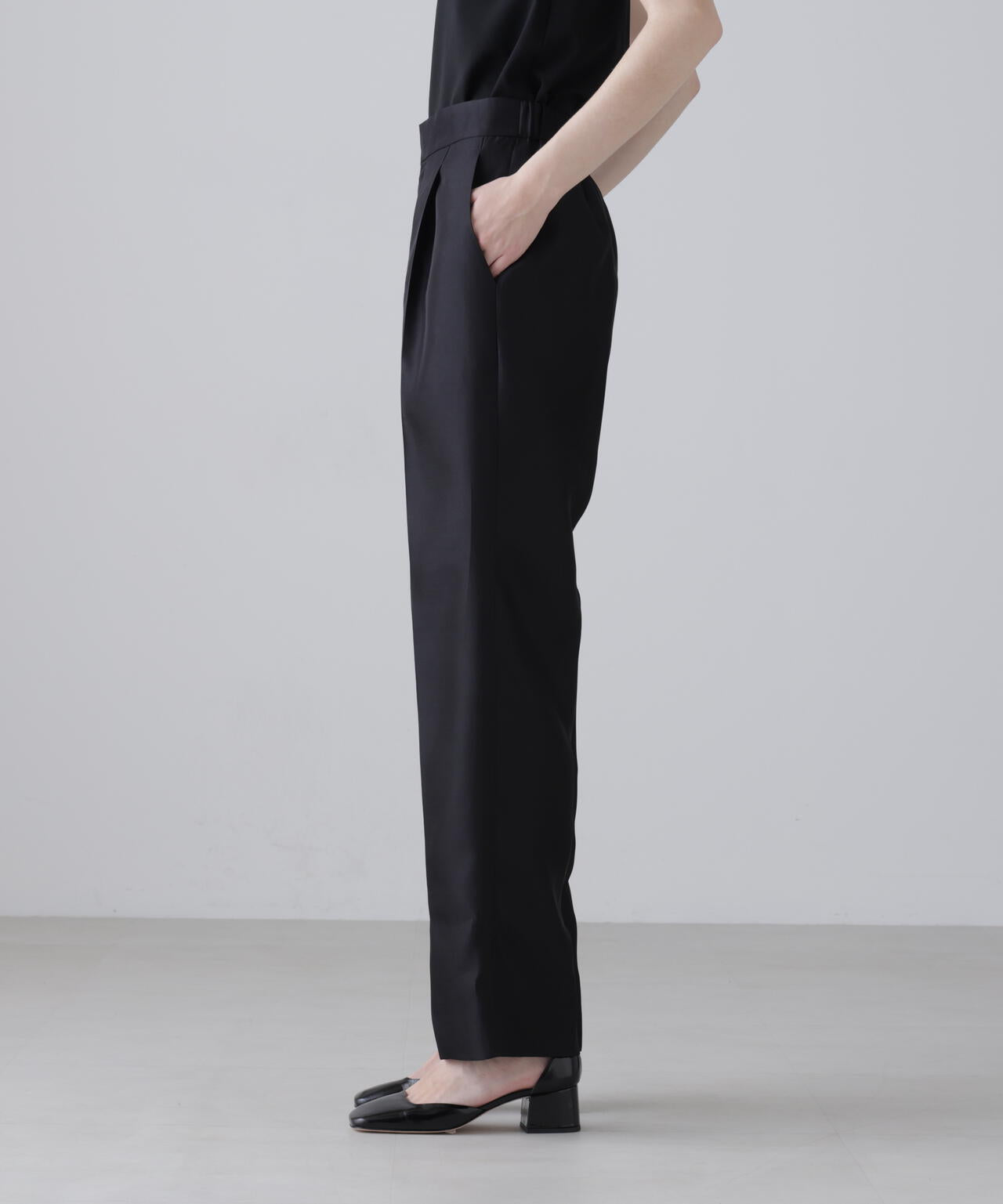 <BLACK LABEL>シルクダブルクロスパンツ