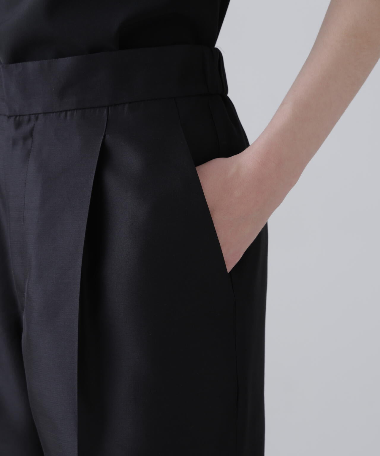 <BLACK LABEL>シルクダブルクロスパンツ