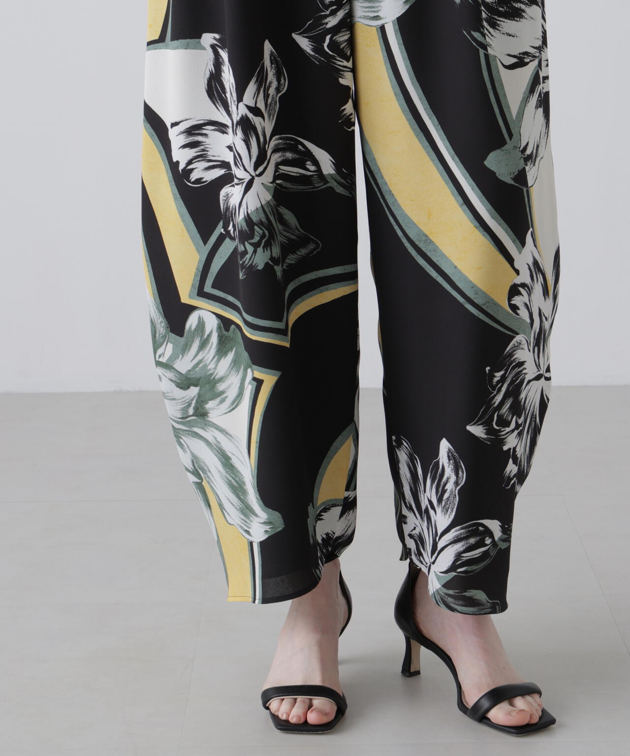 176cm B:80 W:60 H:88 着用サイズ:38