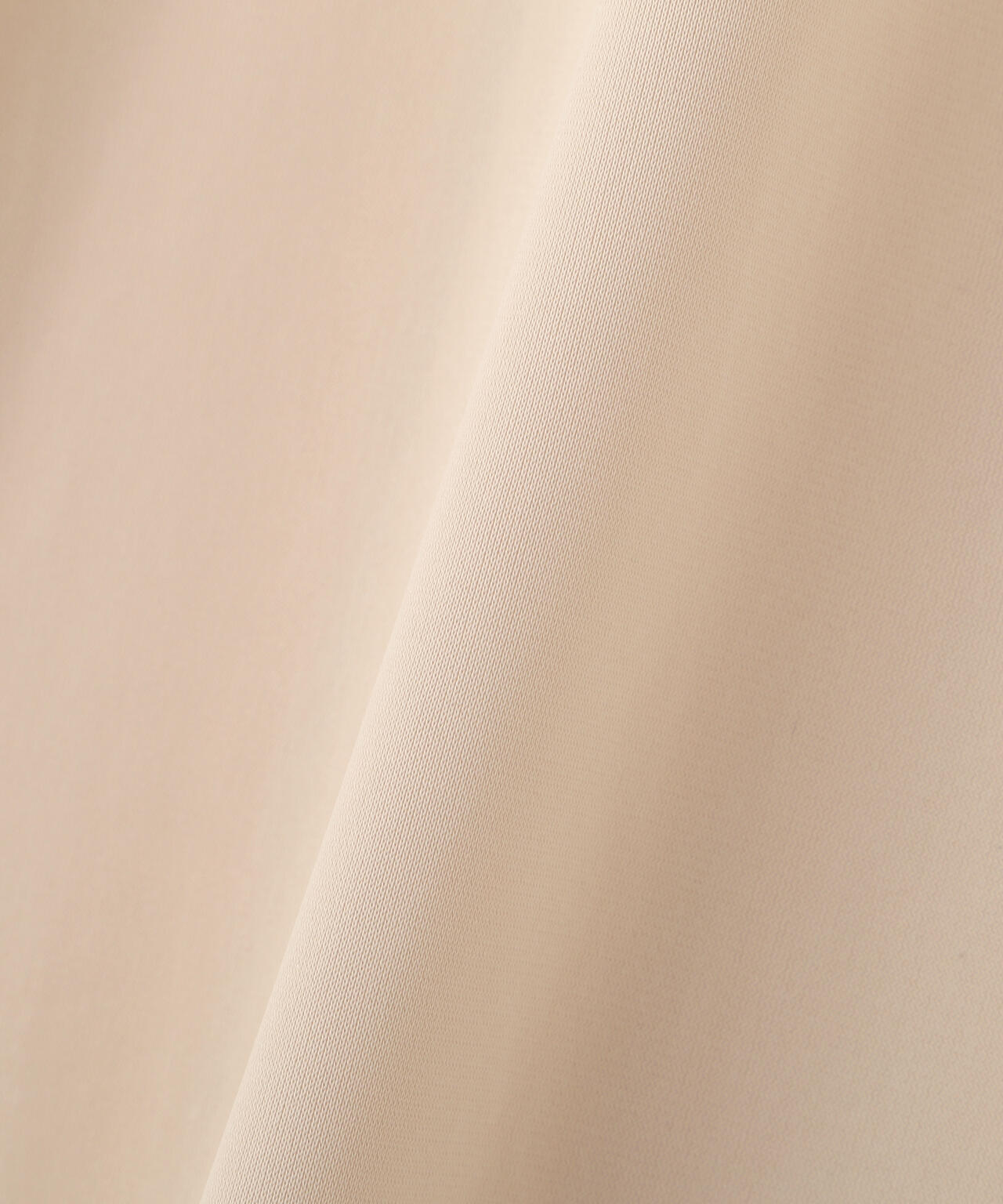 コードエンブロイダリーワンピース