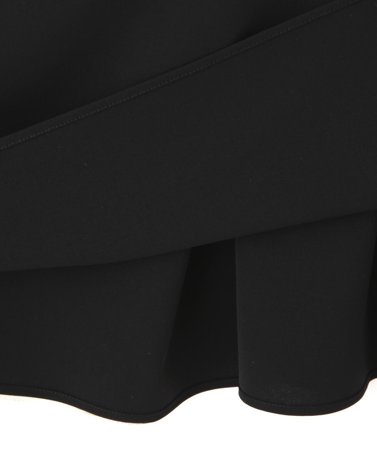 デュアルクロスワンピース