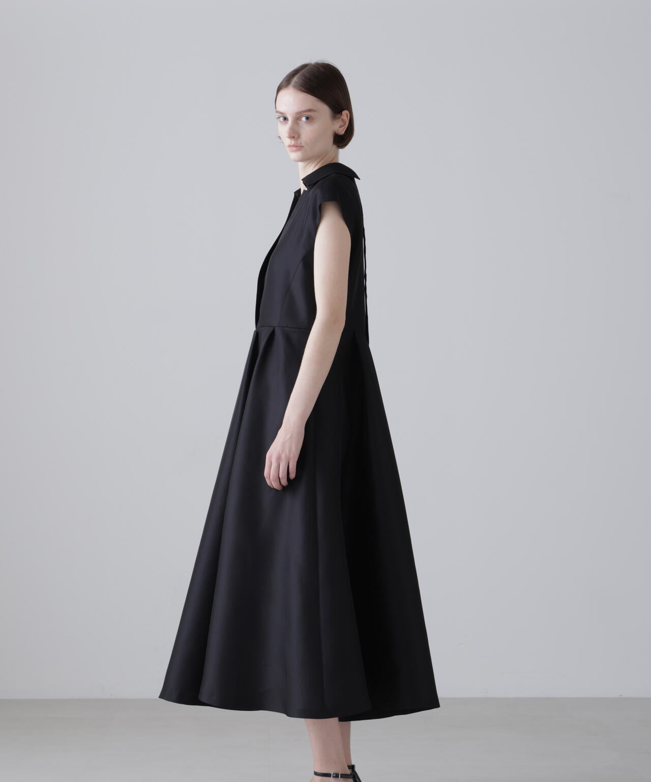 <BLACK LABEL>シルクダブルクロスワンピース