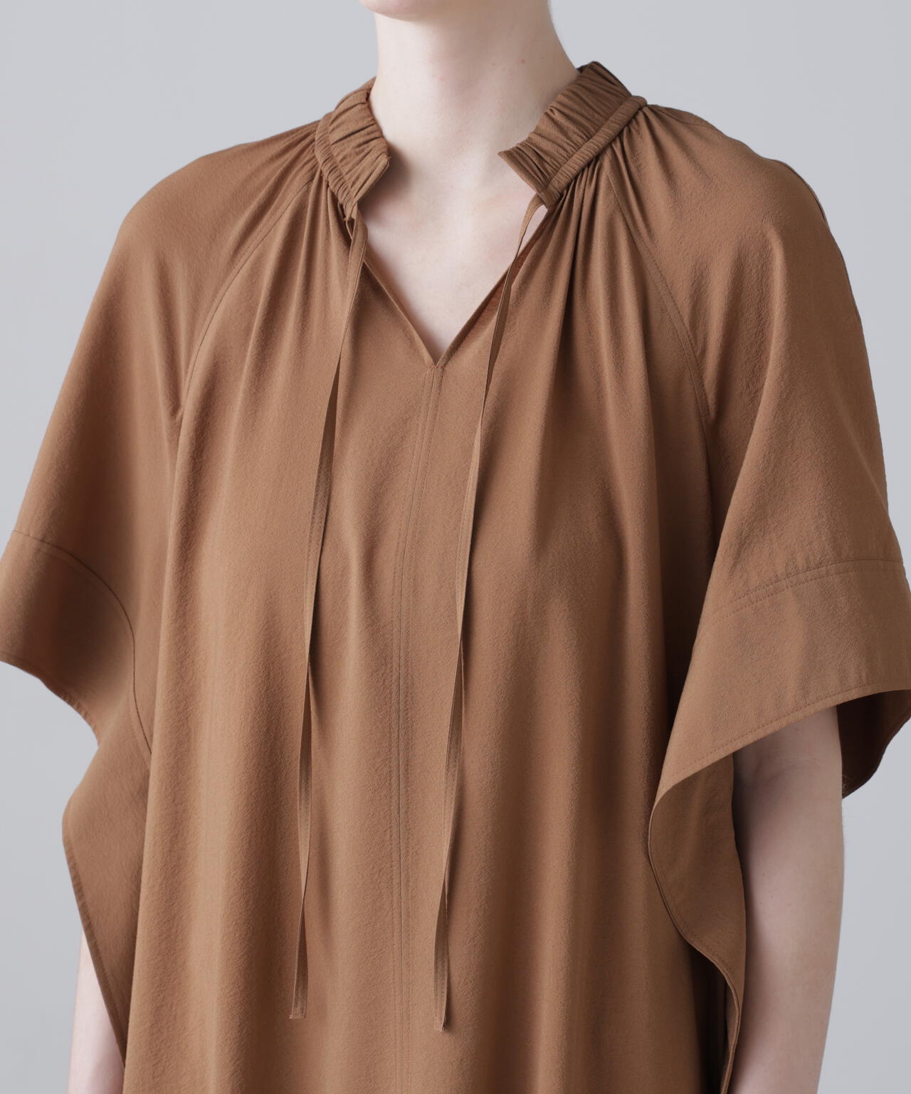 身長177cm B79 W62 H88 着用サイズ:38