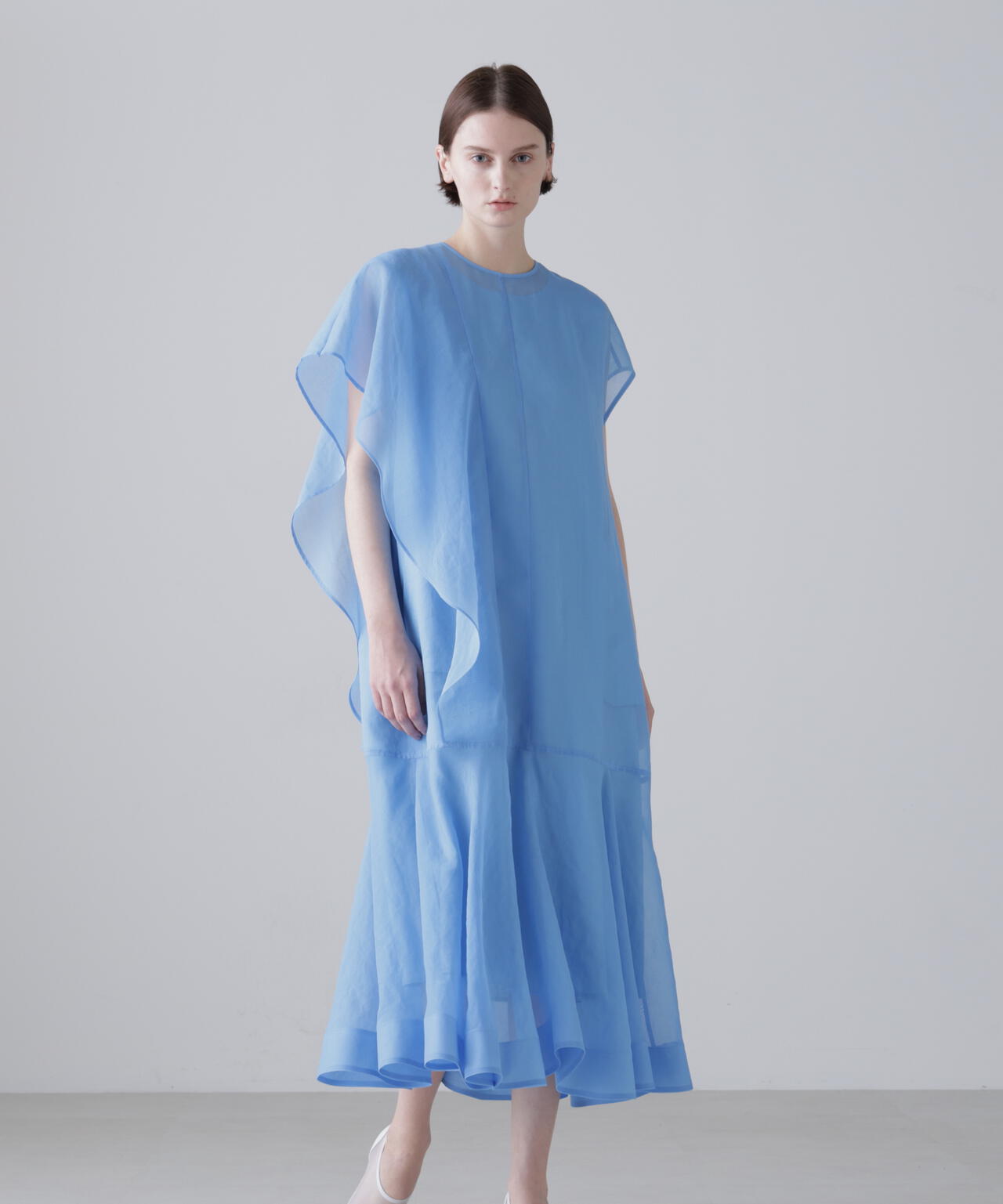 身長177cm B79 W62 H88 着用サイズ:38