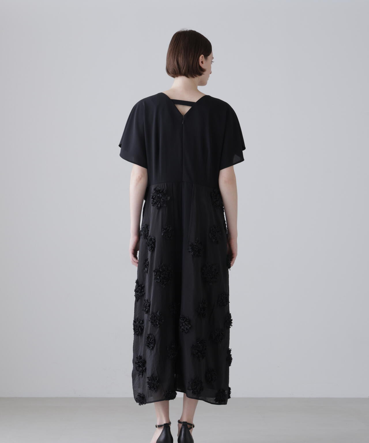 身長177cm B79 W62 H88 着用サイズ:38