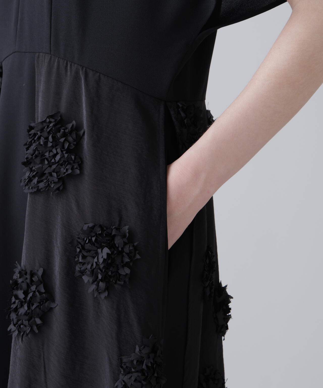 身長177cm B79 W62 H88 着用サイズ:38