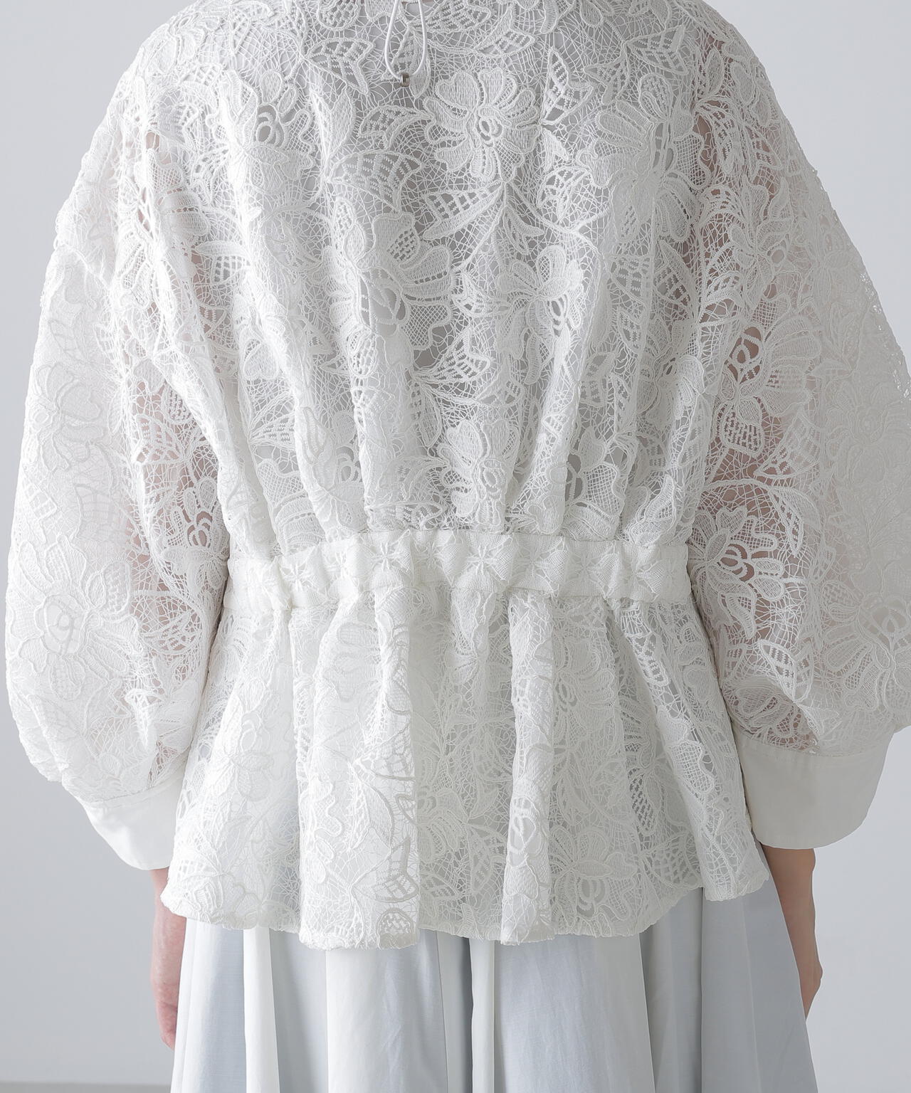 ナイロンダンプ×レースブルゾン