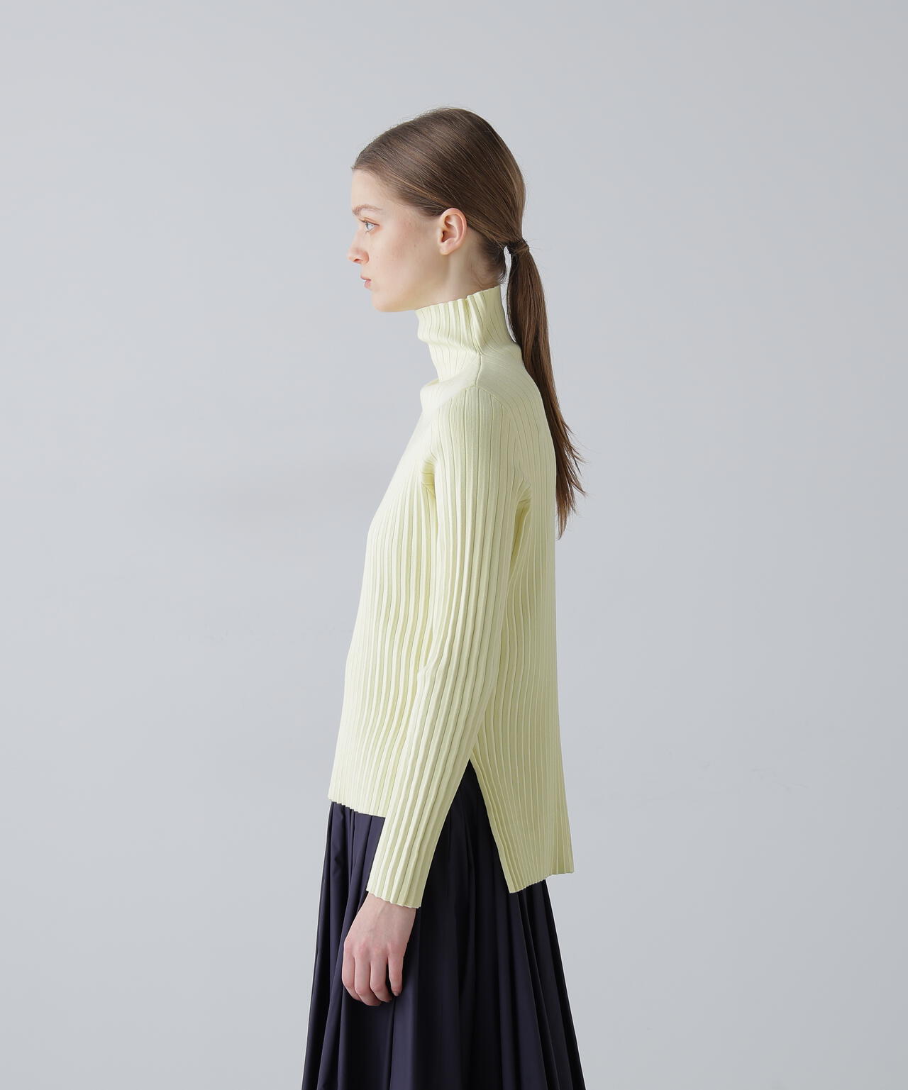 トタンプリーツニット