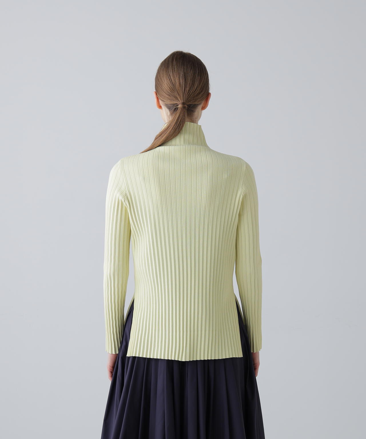 トタンプリーツニット