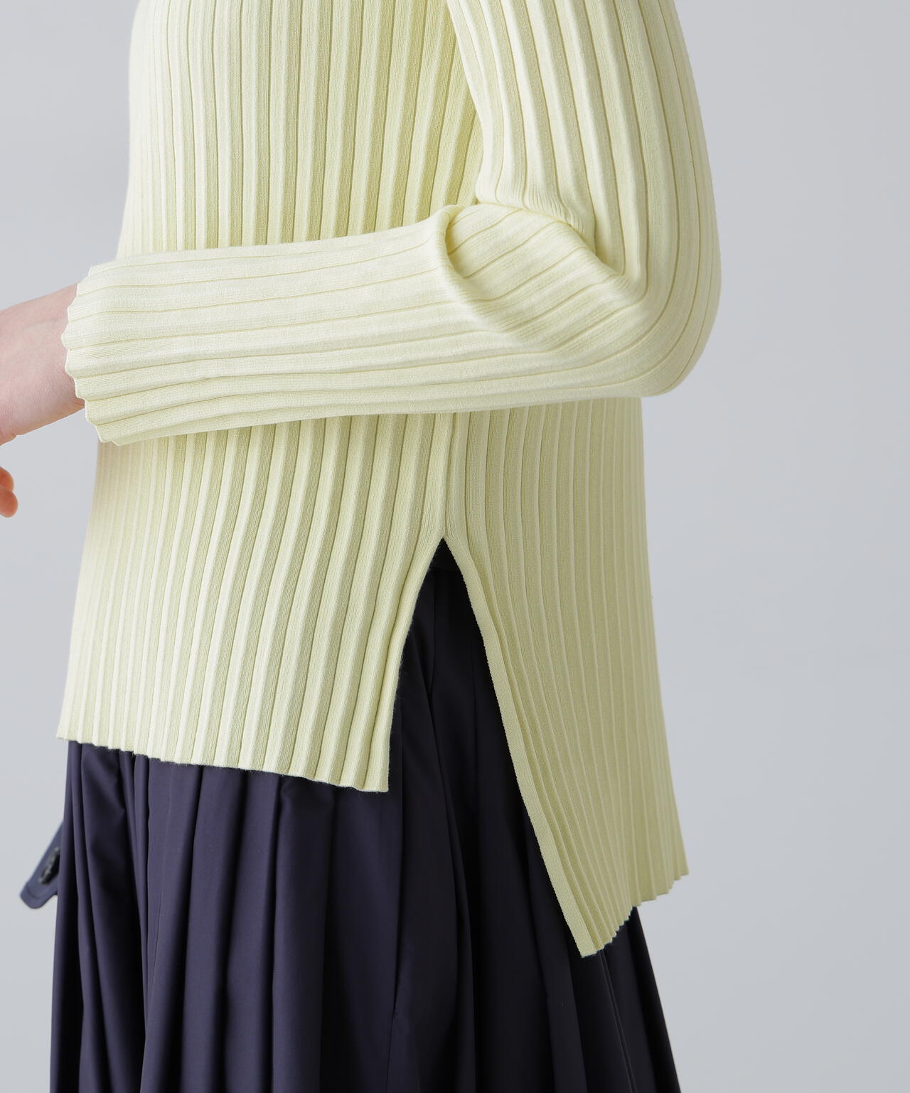 トタンプリーツニット