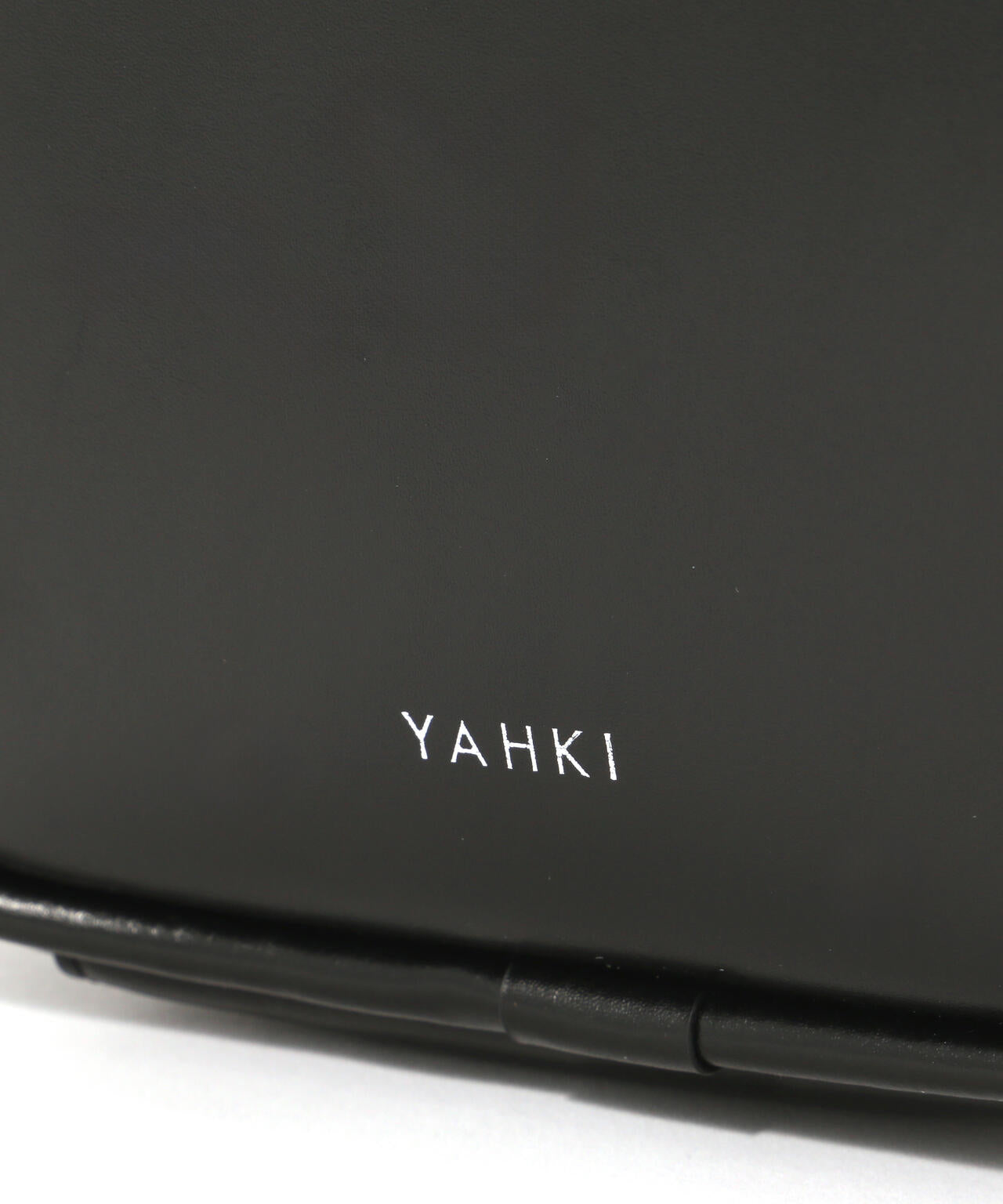 ≪YAHKI≫ バッグ