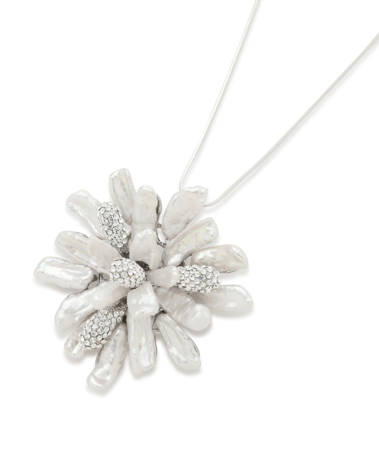 デコラティブブローチ