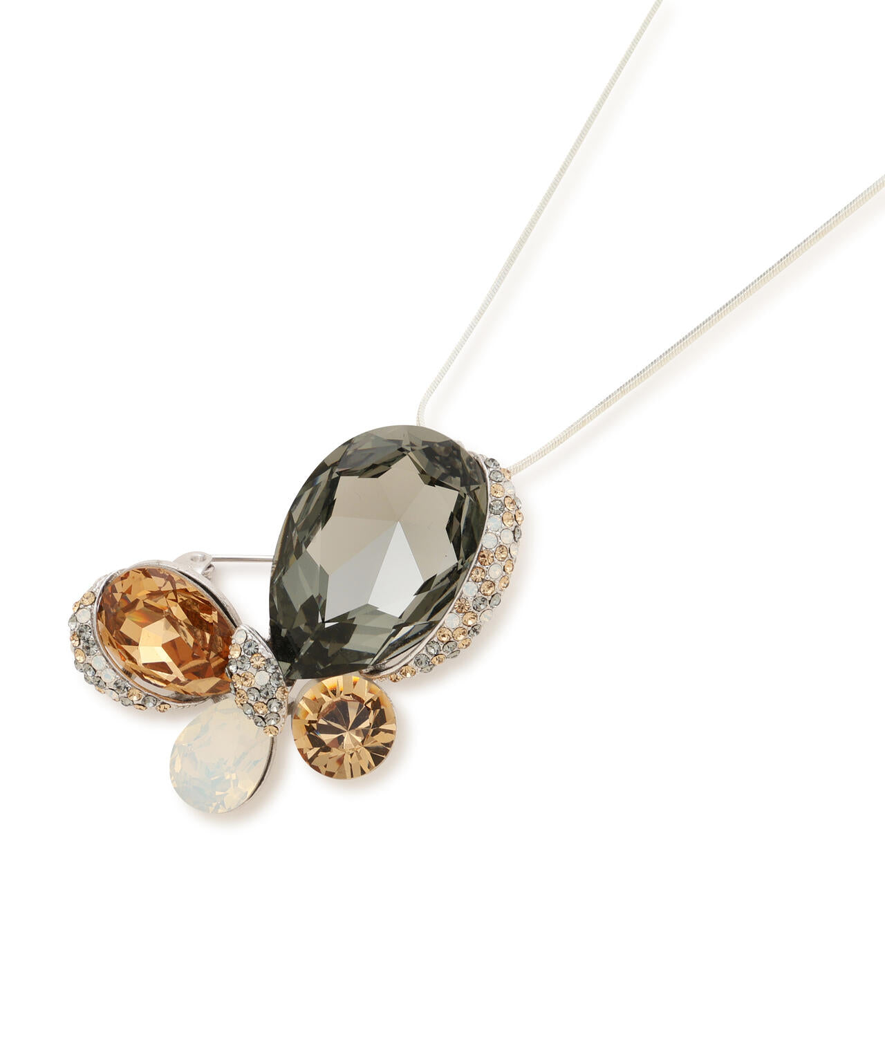 デコラティブブローチ