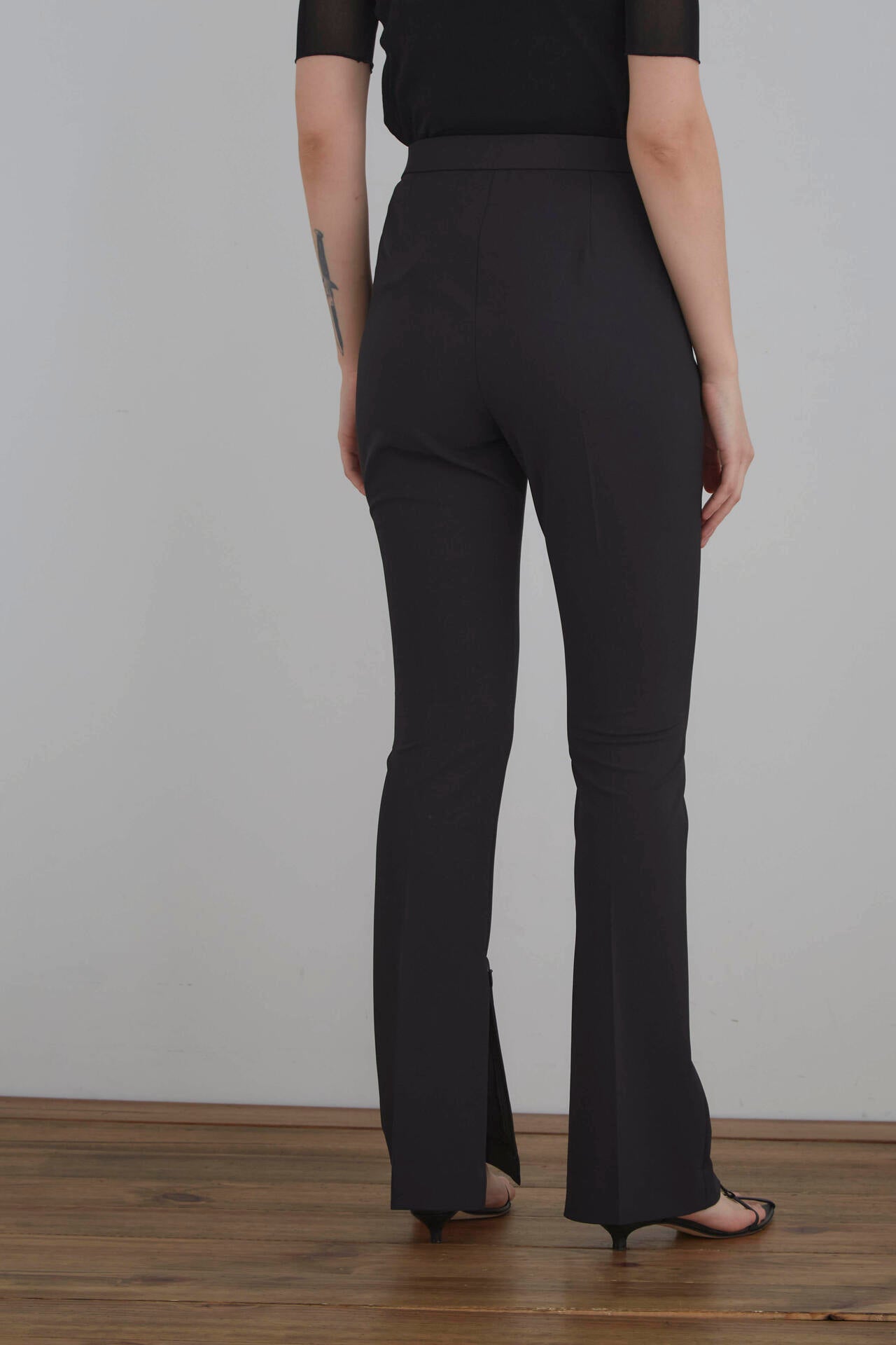 cf916a15-492a-5b0d-872c-96cb73d514af_Image