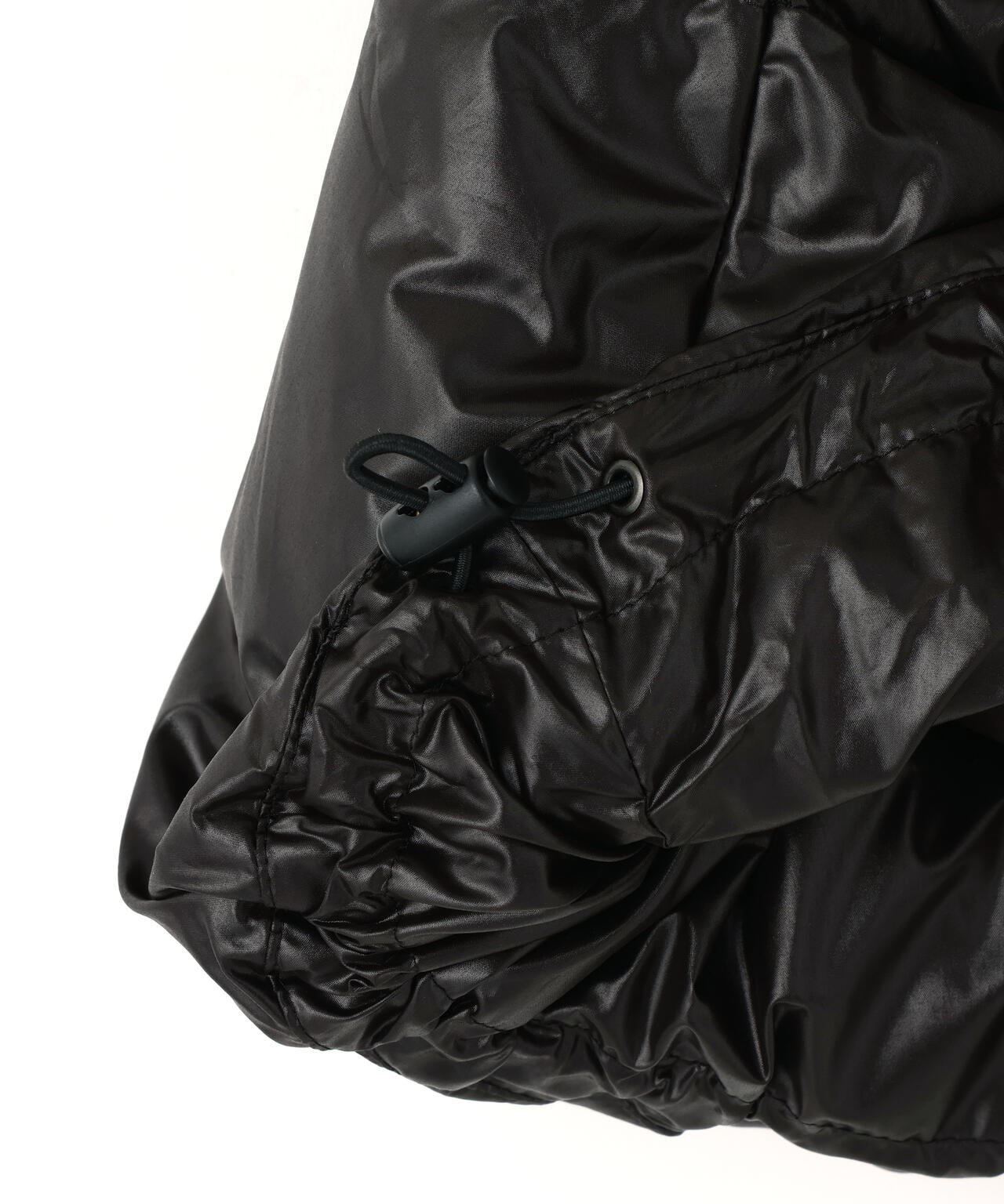 リバーシブルボリュームダウンベスト