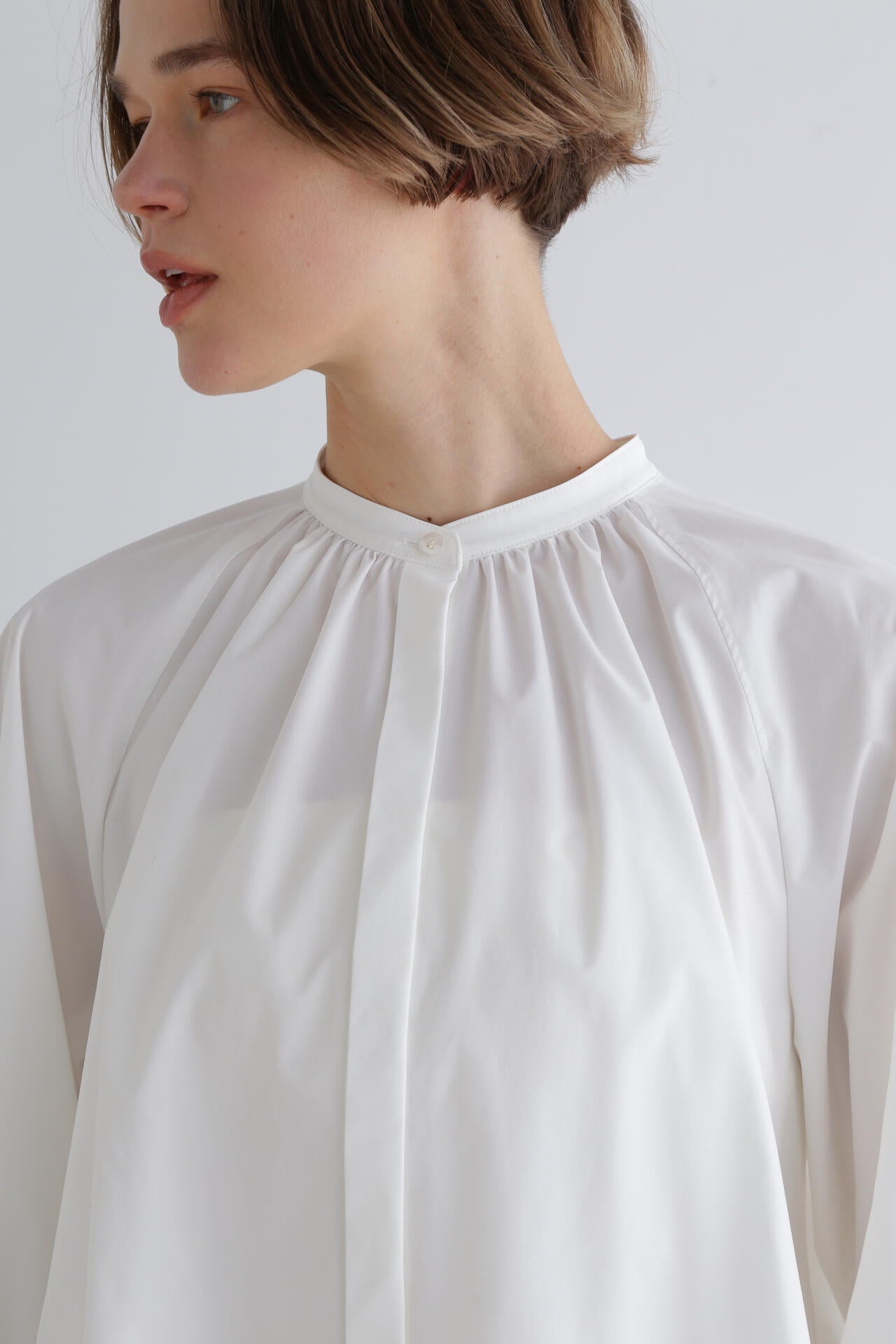 SOLOTEXブロードノーカラーシャツ