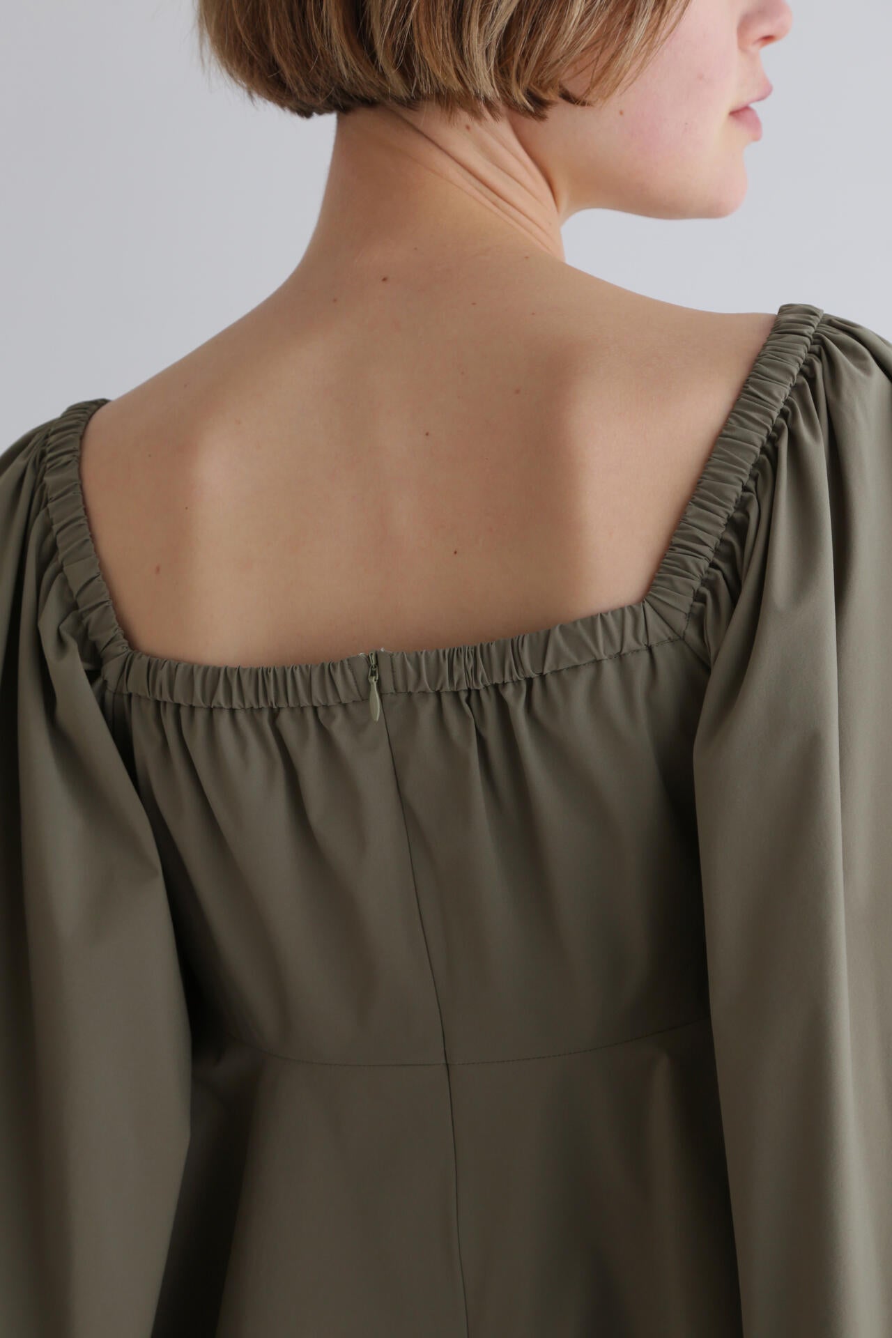 SOLOTEXブロード配色ボリュームスリーブブラウス