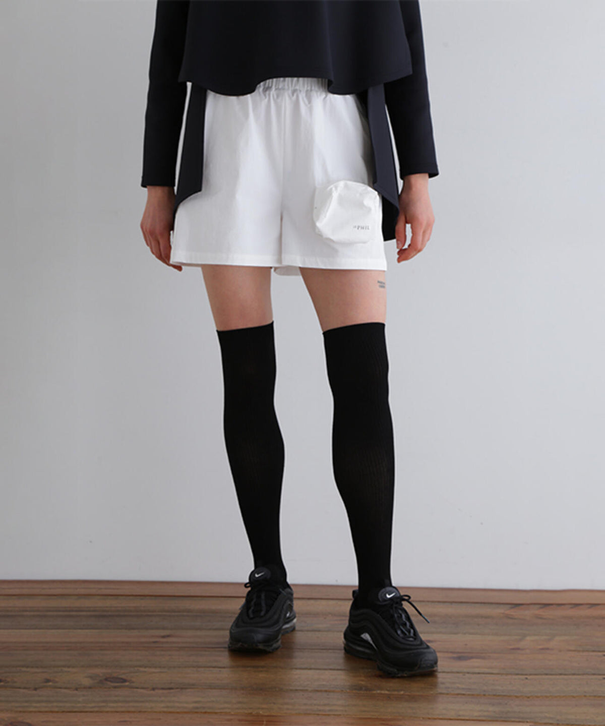 《LE PHIL SPORTS》コーデュラショートパンツ