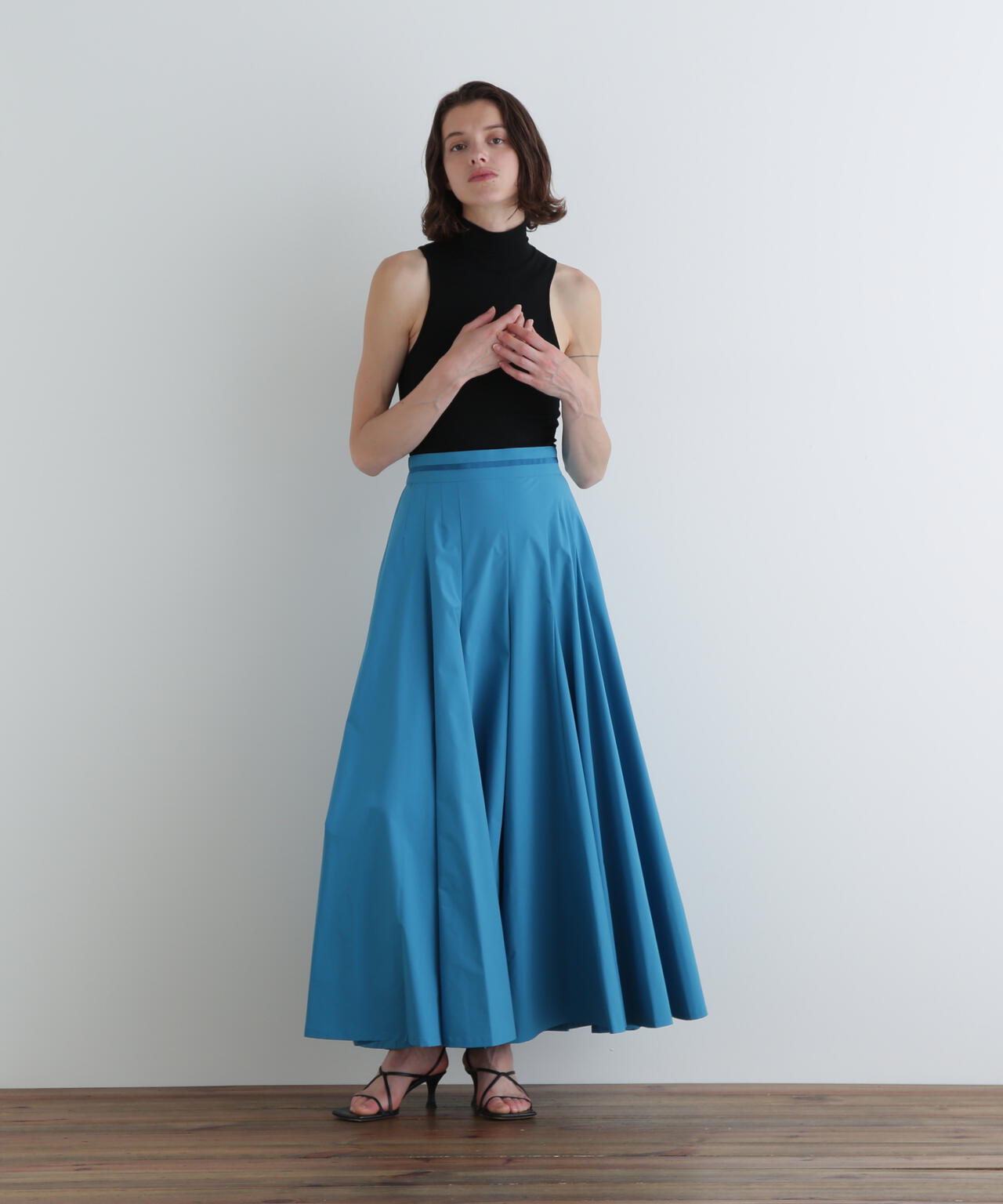 SOLOTEXブロードワイドパンツ