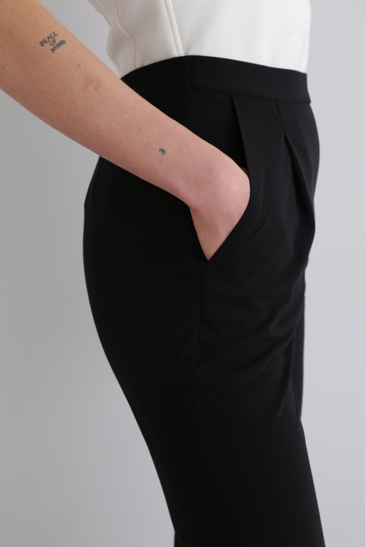 0b70f5cc-6ee2-5bf5-aeba-e21c763eb119_Image