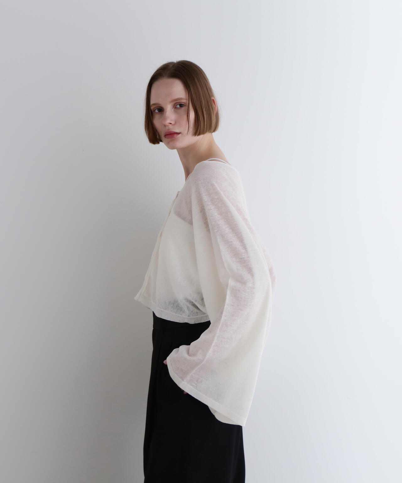 シアーリネンクロップドカーデ